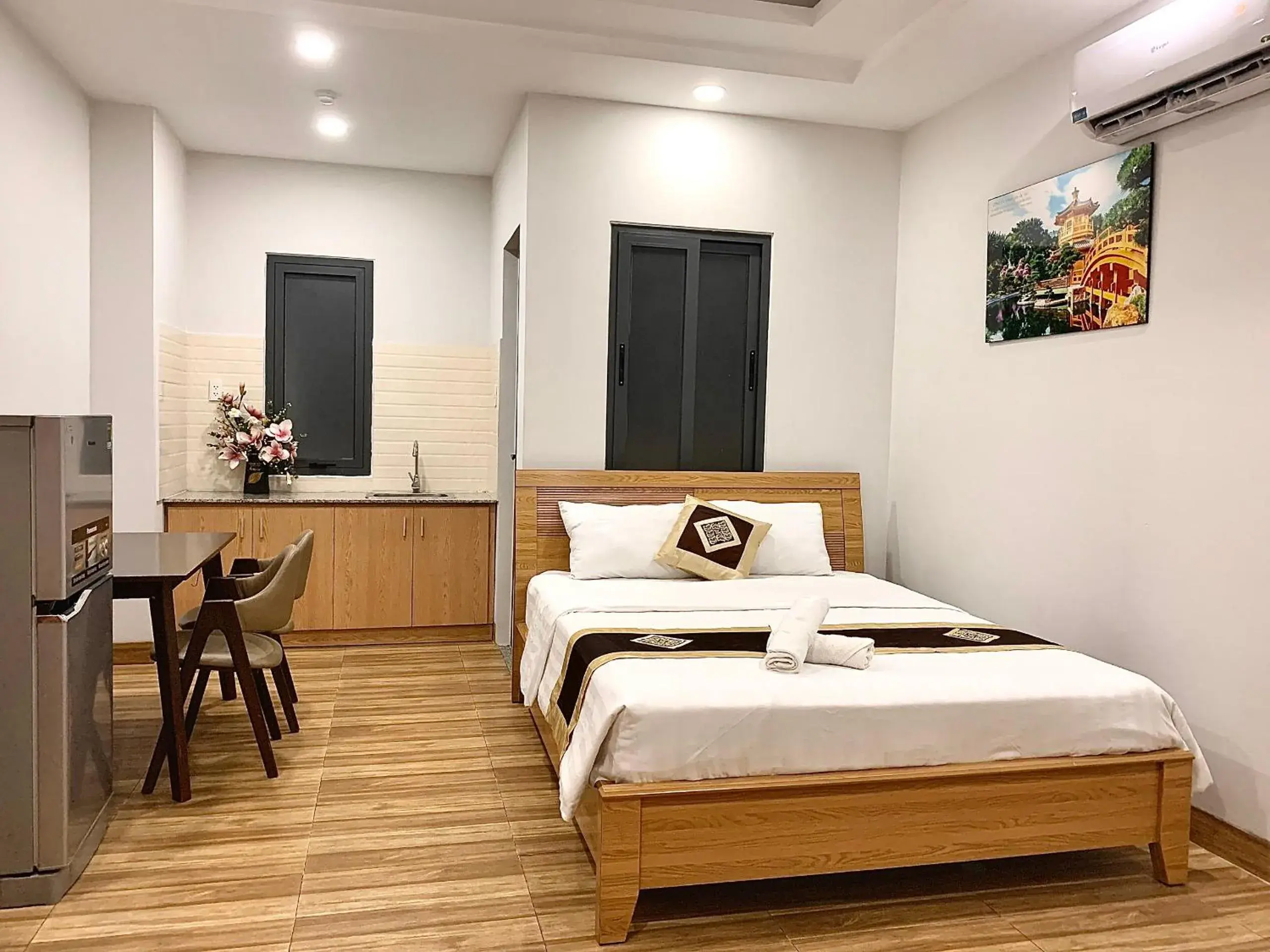 Standard Double Room - single occupancy in The Lumiere near Tan Son Nhat Airport Standard Double Room - single occupancy in The Lumiere near Tan Son Nhat Airport