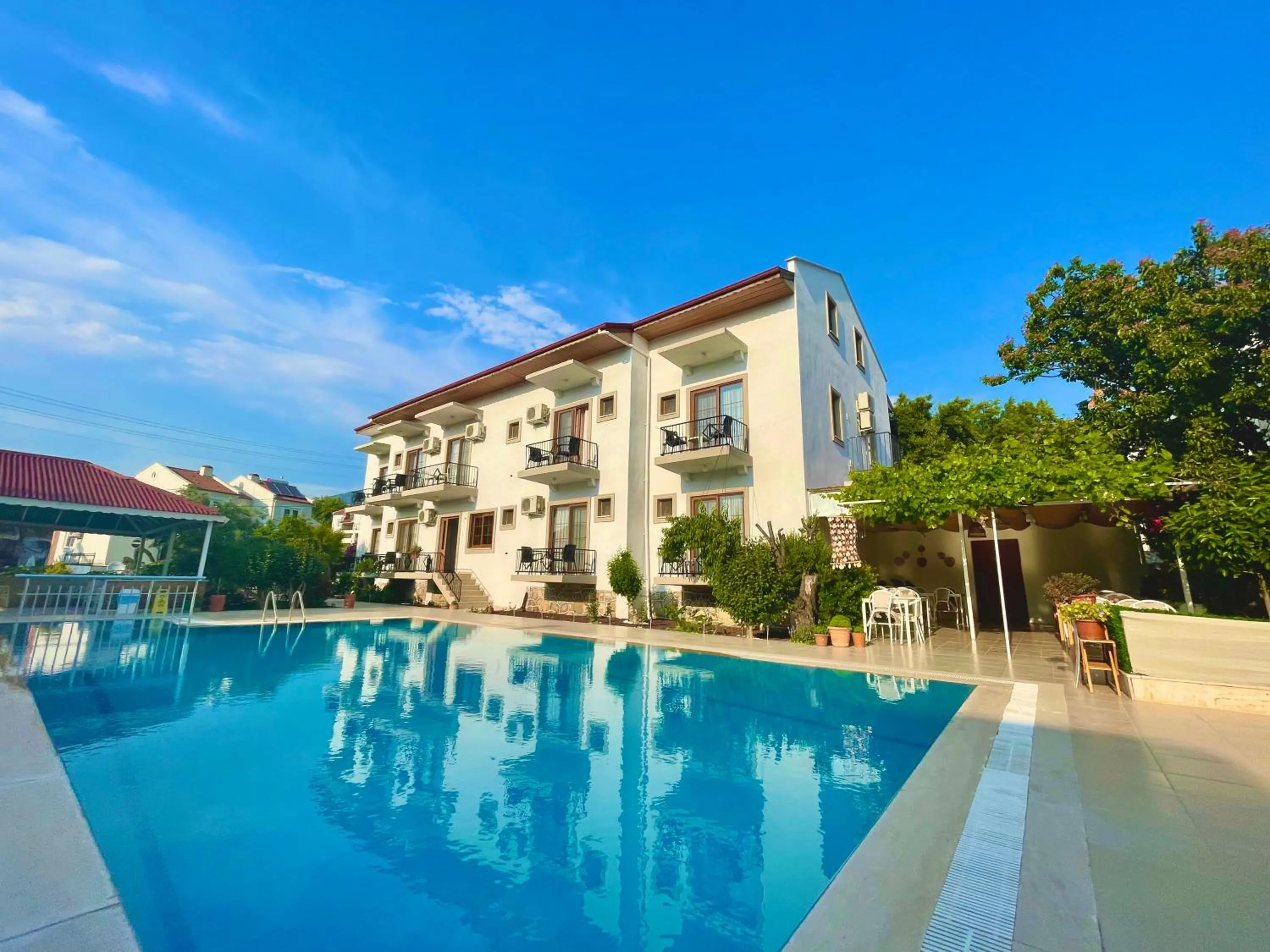 Property building in Cennet Hotel