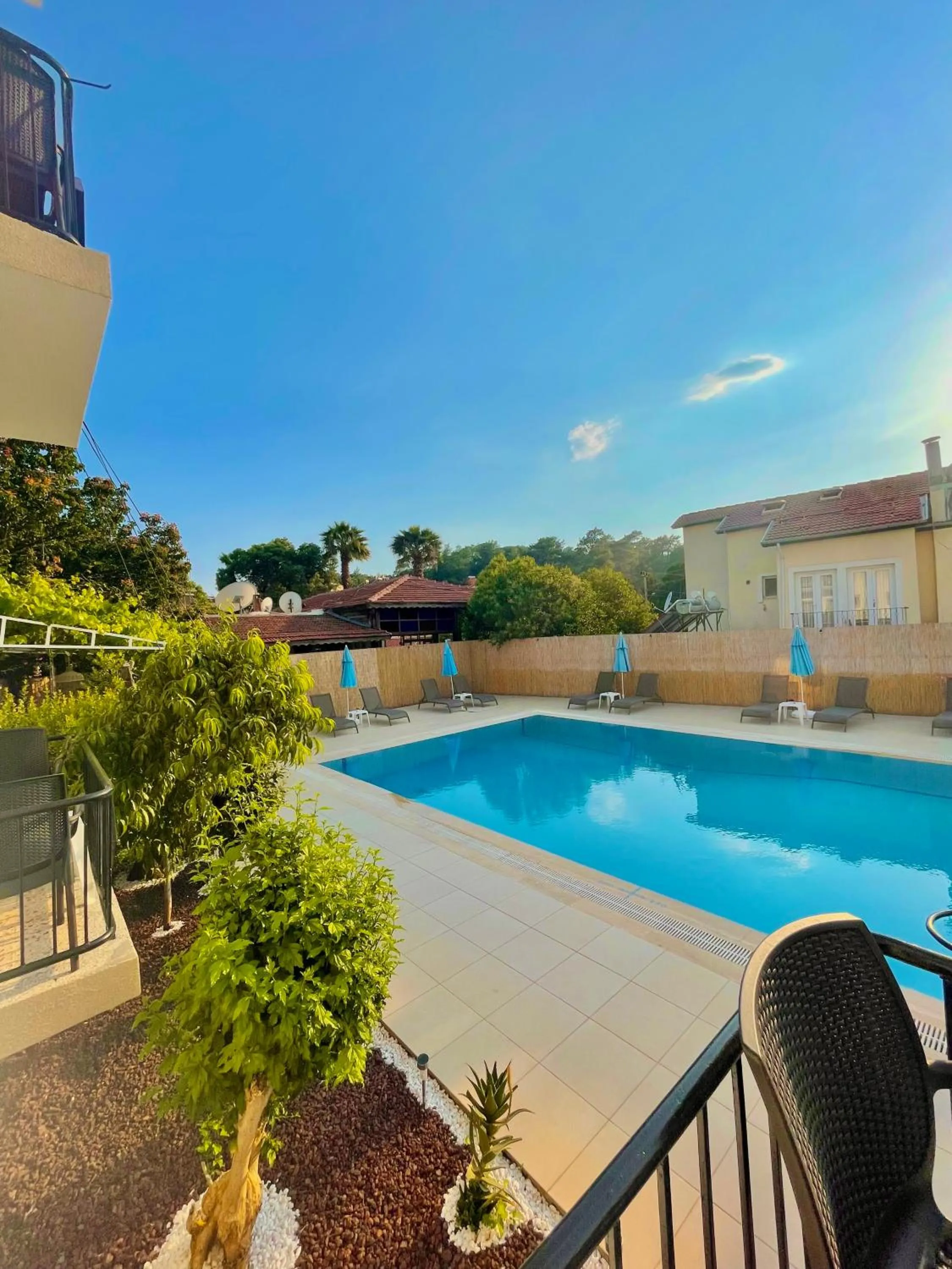 Pool view in Cennet Hotel