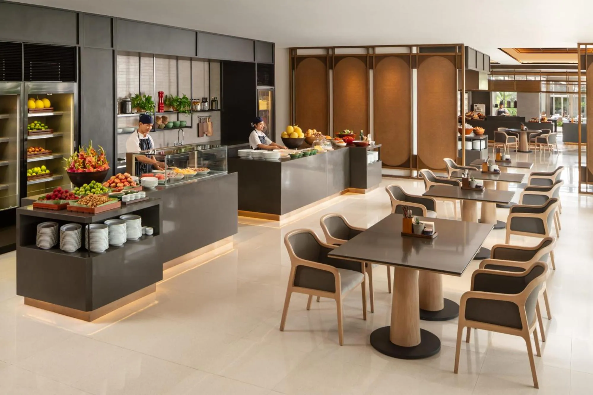 Restaurant/places to eat in New World Hoiana Hotel