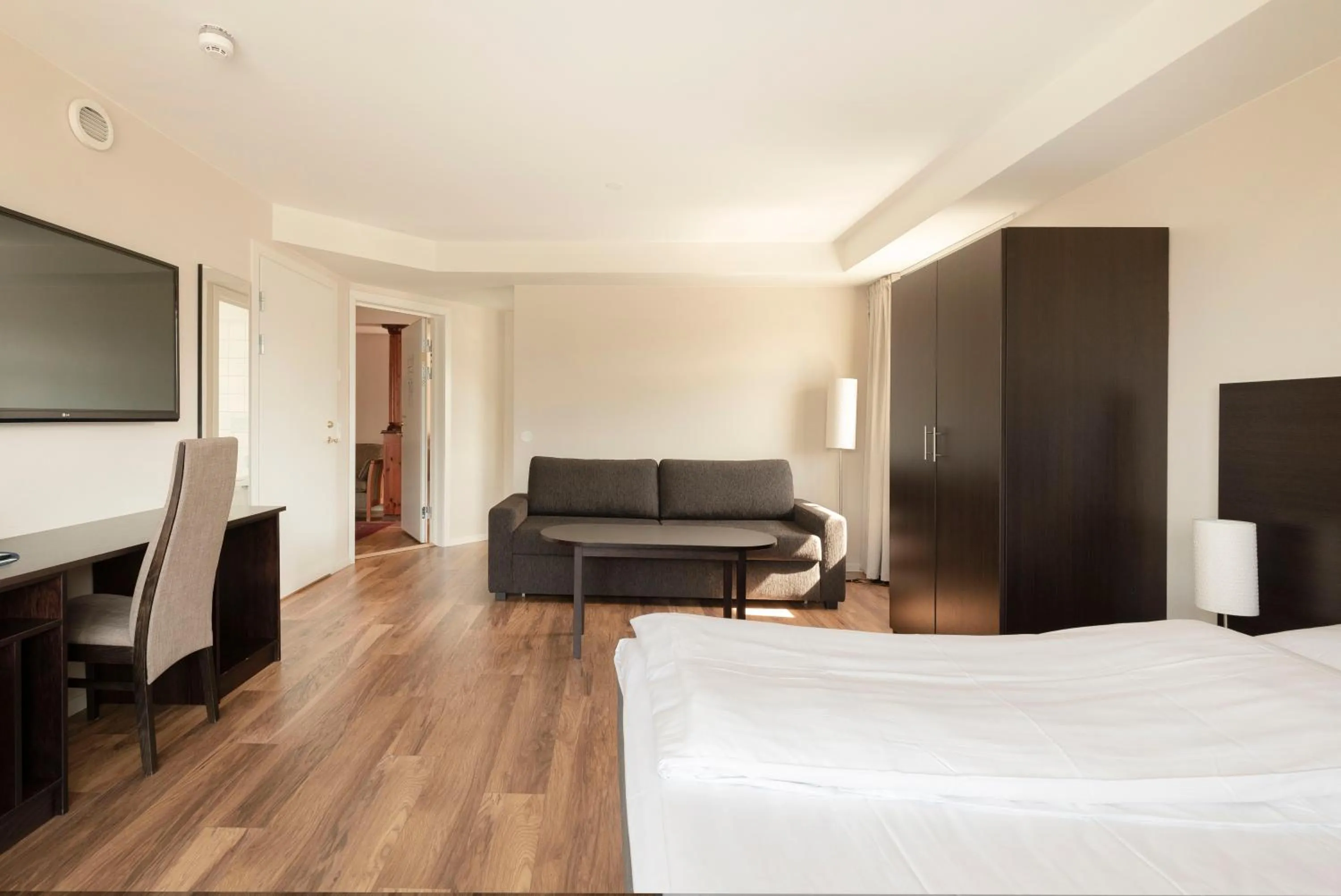 Bed in Aursnes Hotell