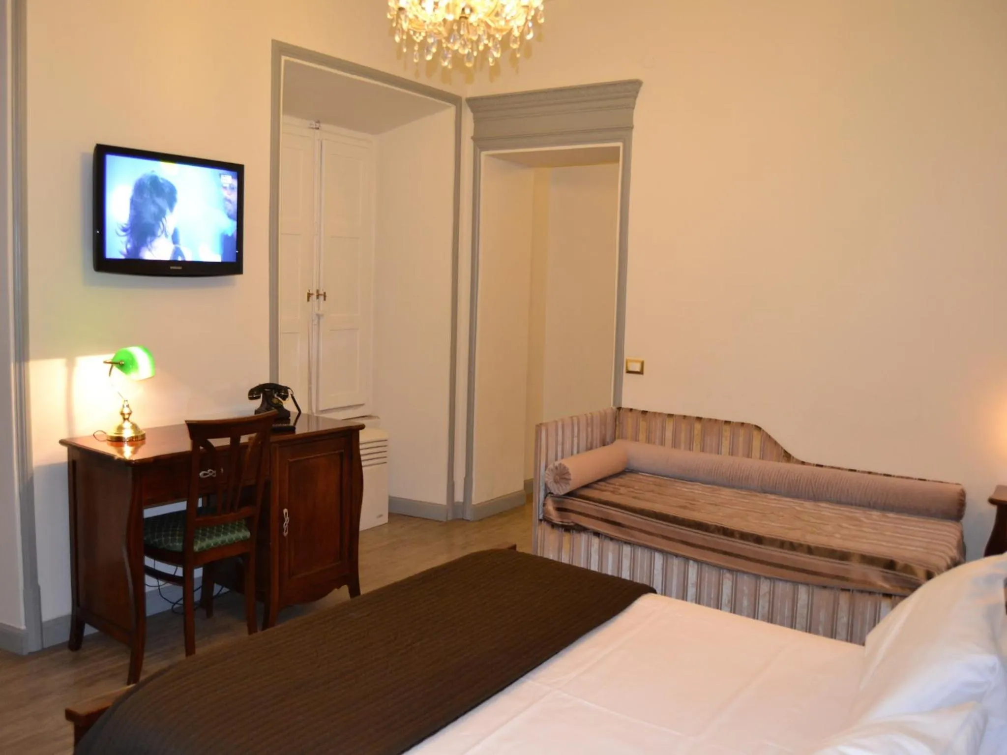 Bed in Sleep In Rome Ludovisi