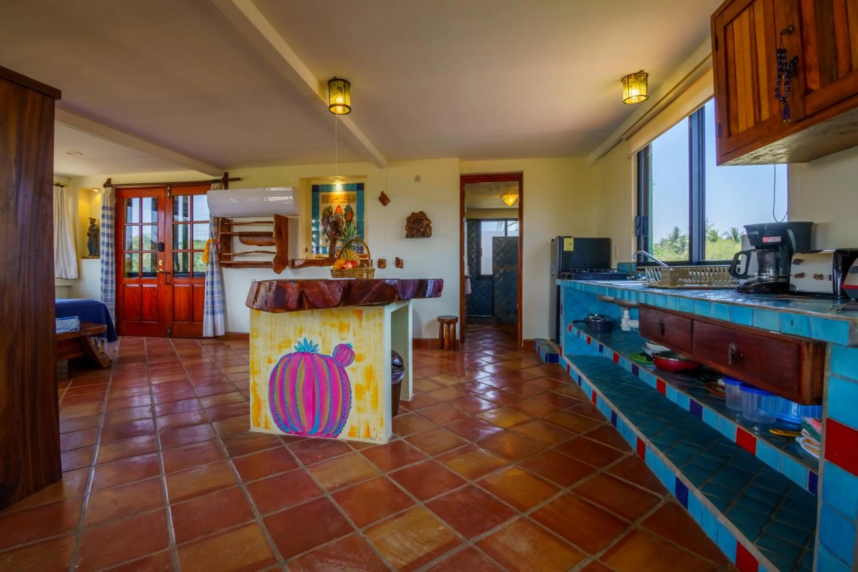kitchen in Hotel Casamar Suites
