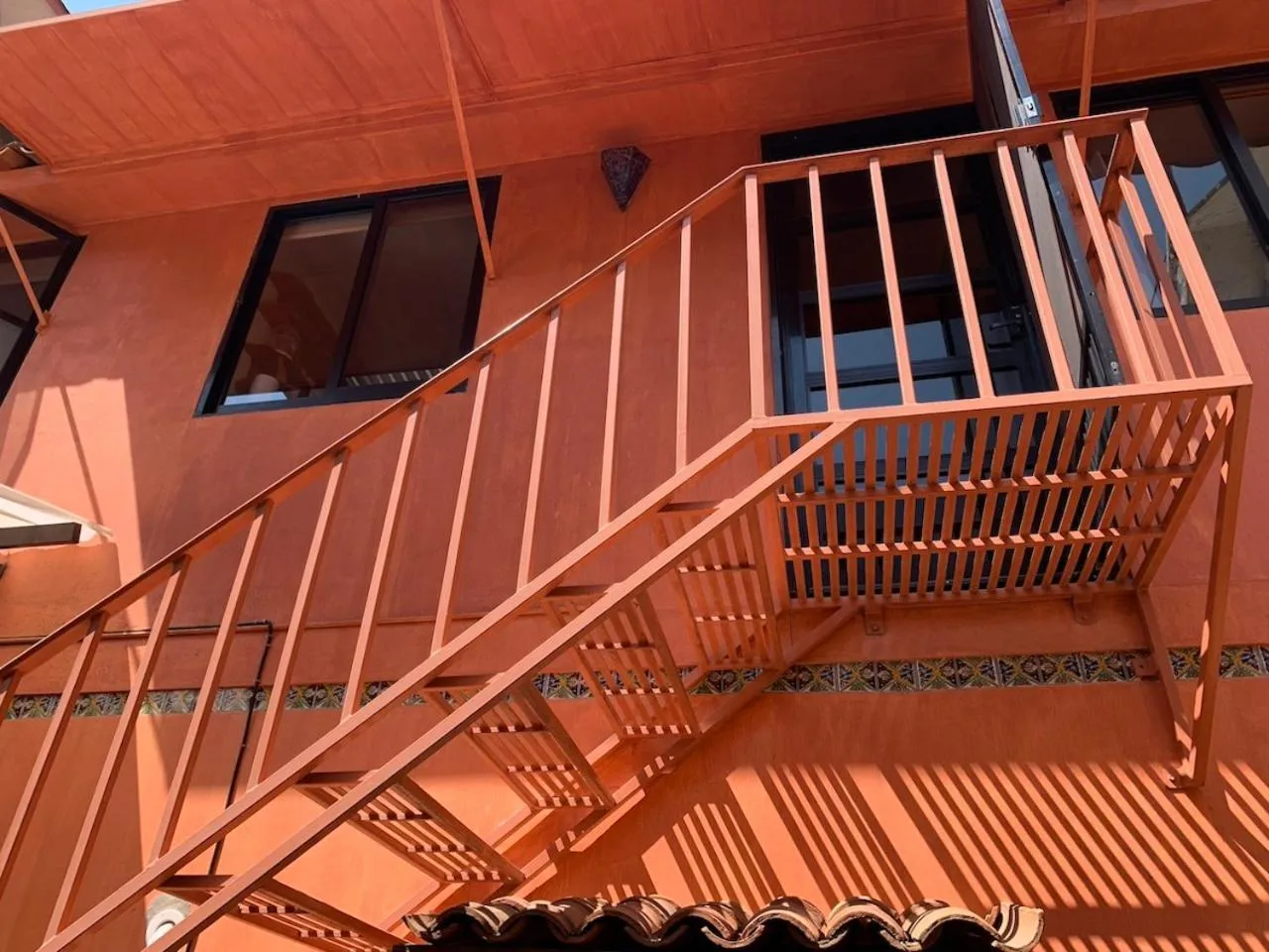 Facade/entrance in Hotel Casamar Suites