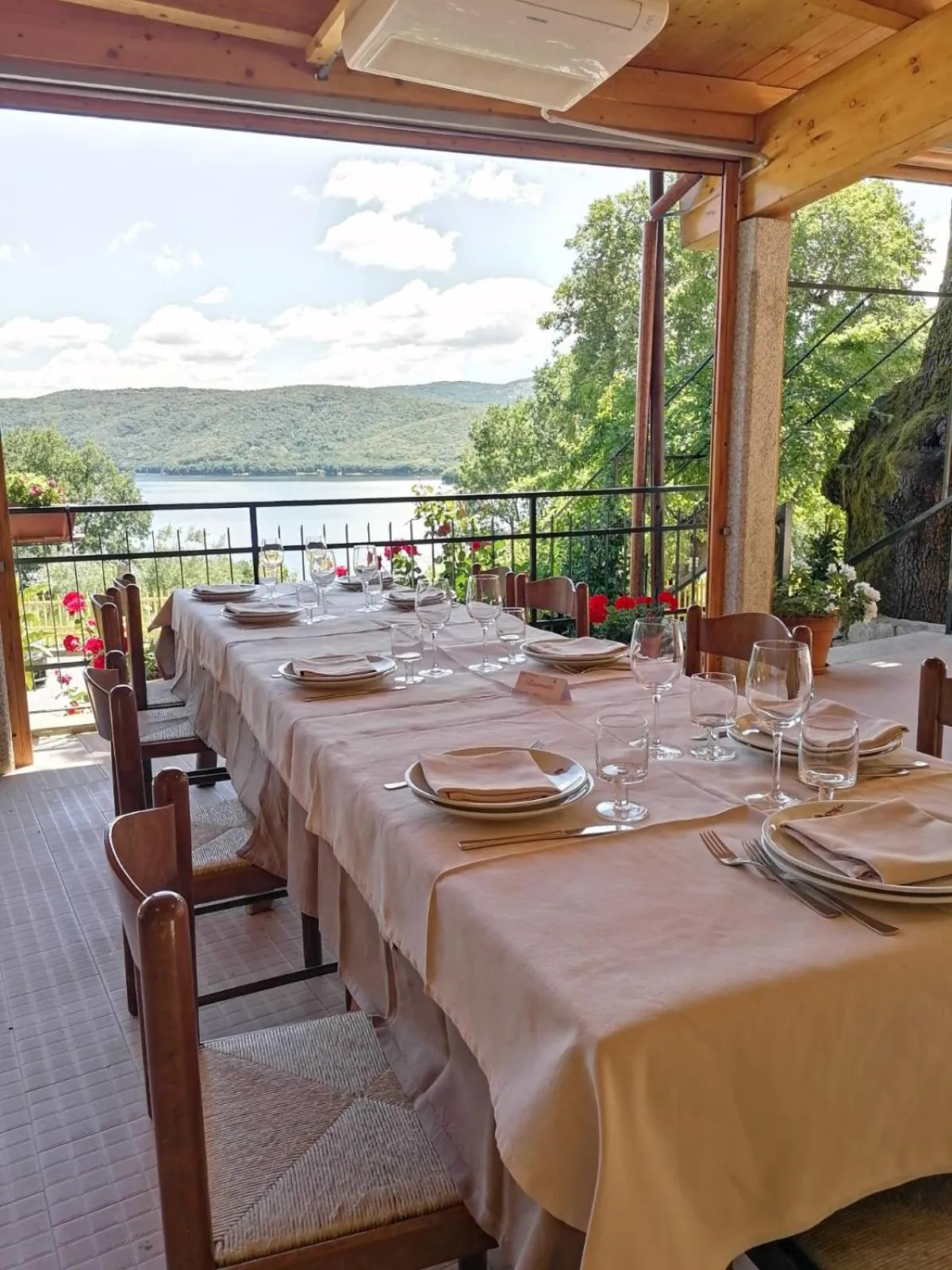 Restaurant/places to eat in Hotel Ristorante Gusana