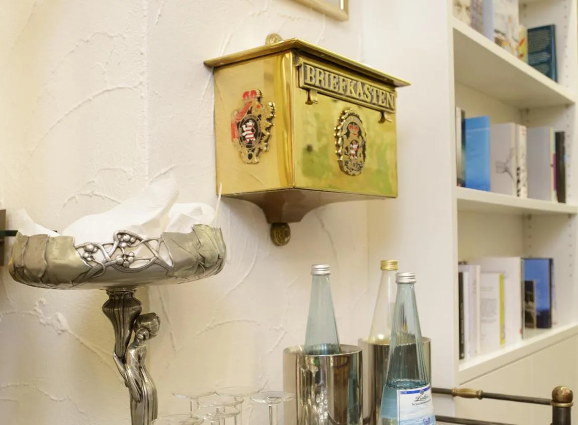 Decorative detail in Park Hotel Post