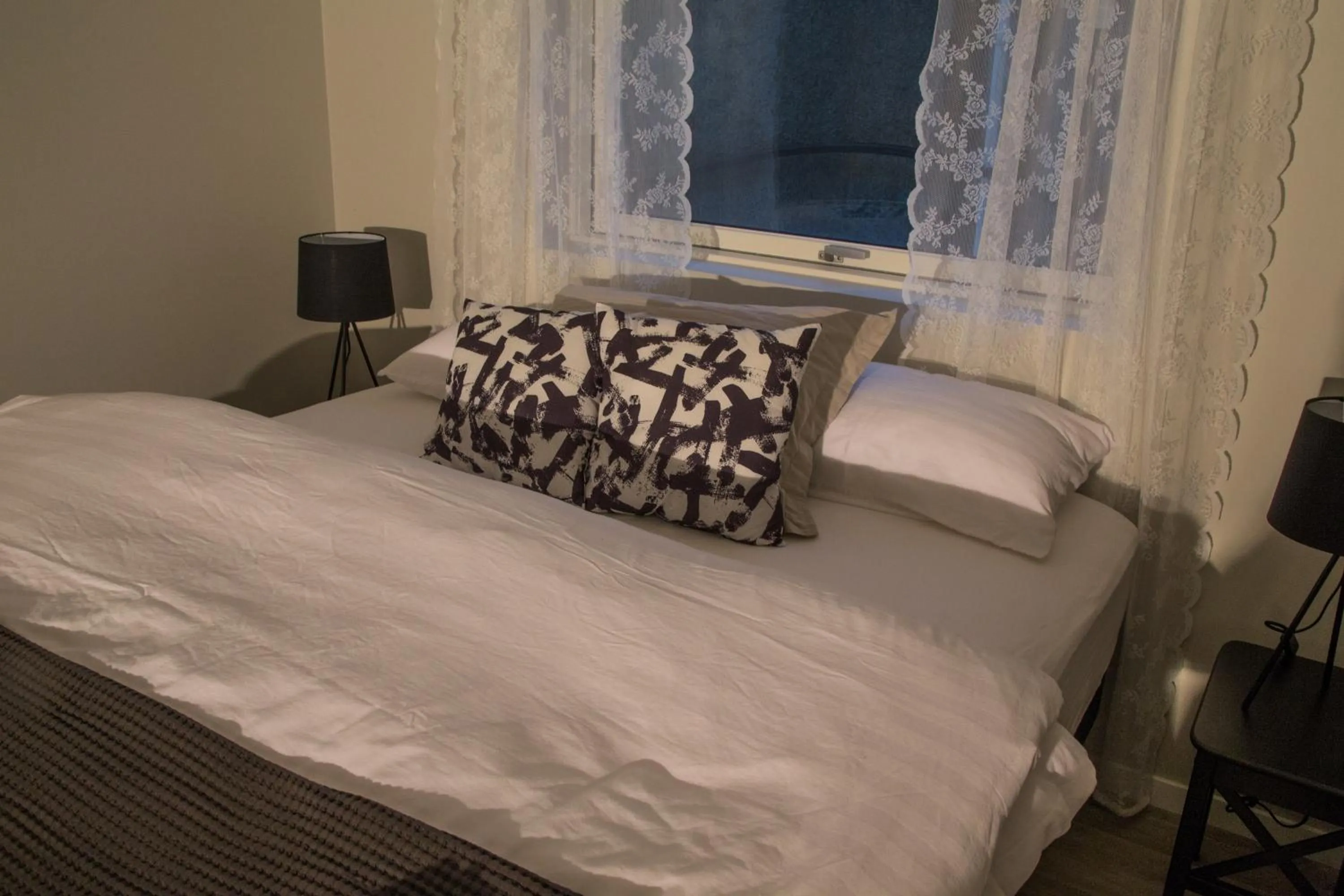 Bed in Varmi Guesthouse Apartments & rooms