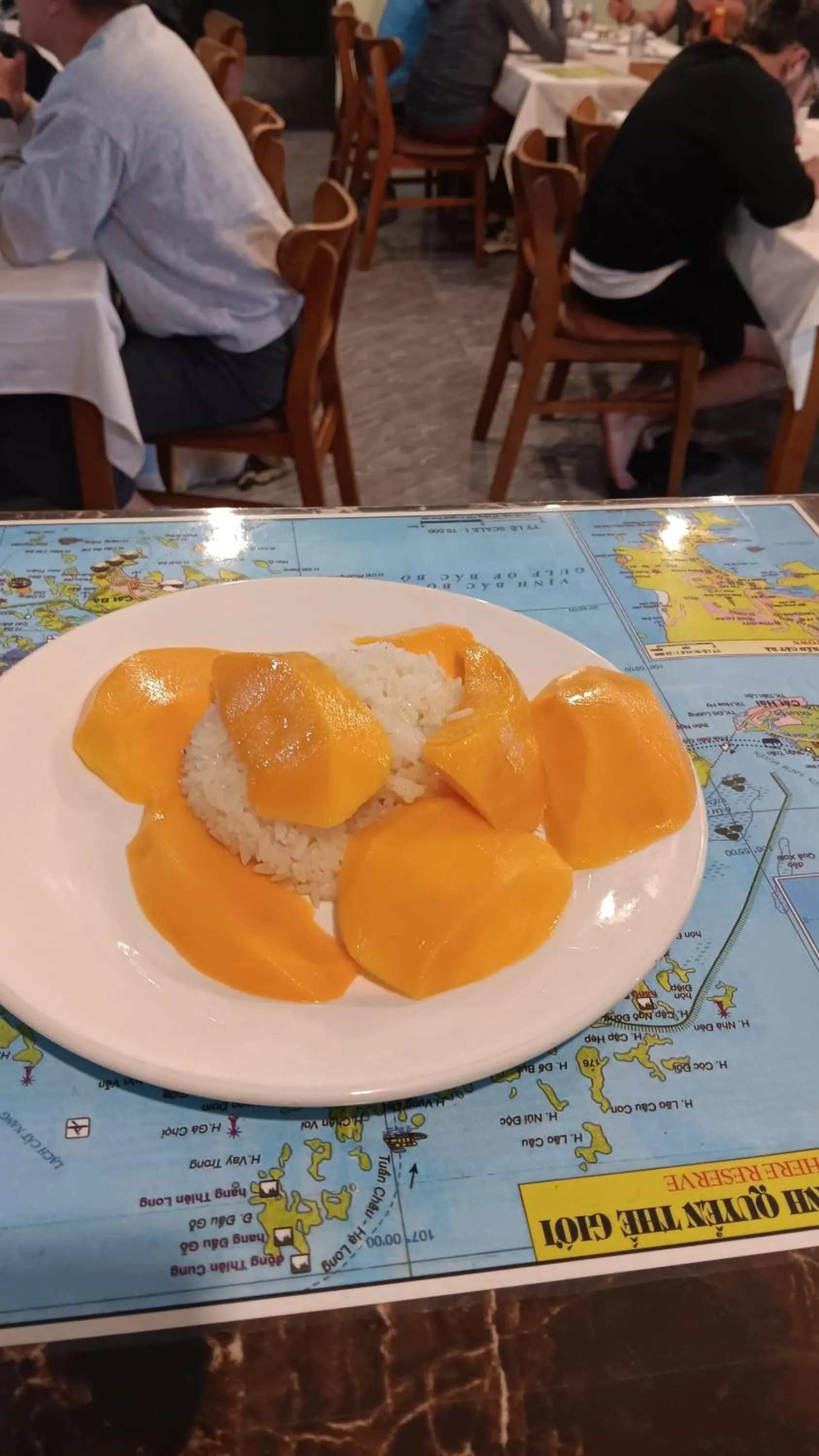 Food and drinks in Tran Chau Garden Home