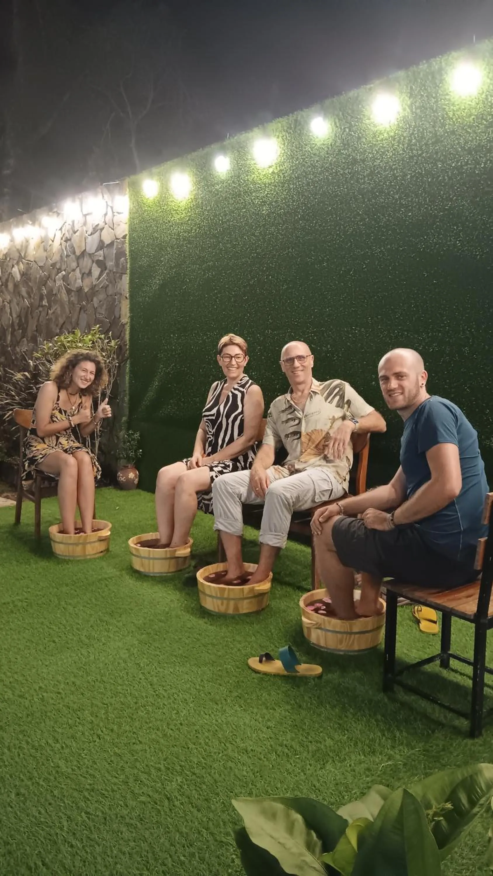 Restaurant/places to eat in Tran Chau Garden Home