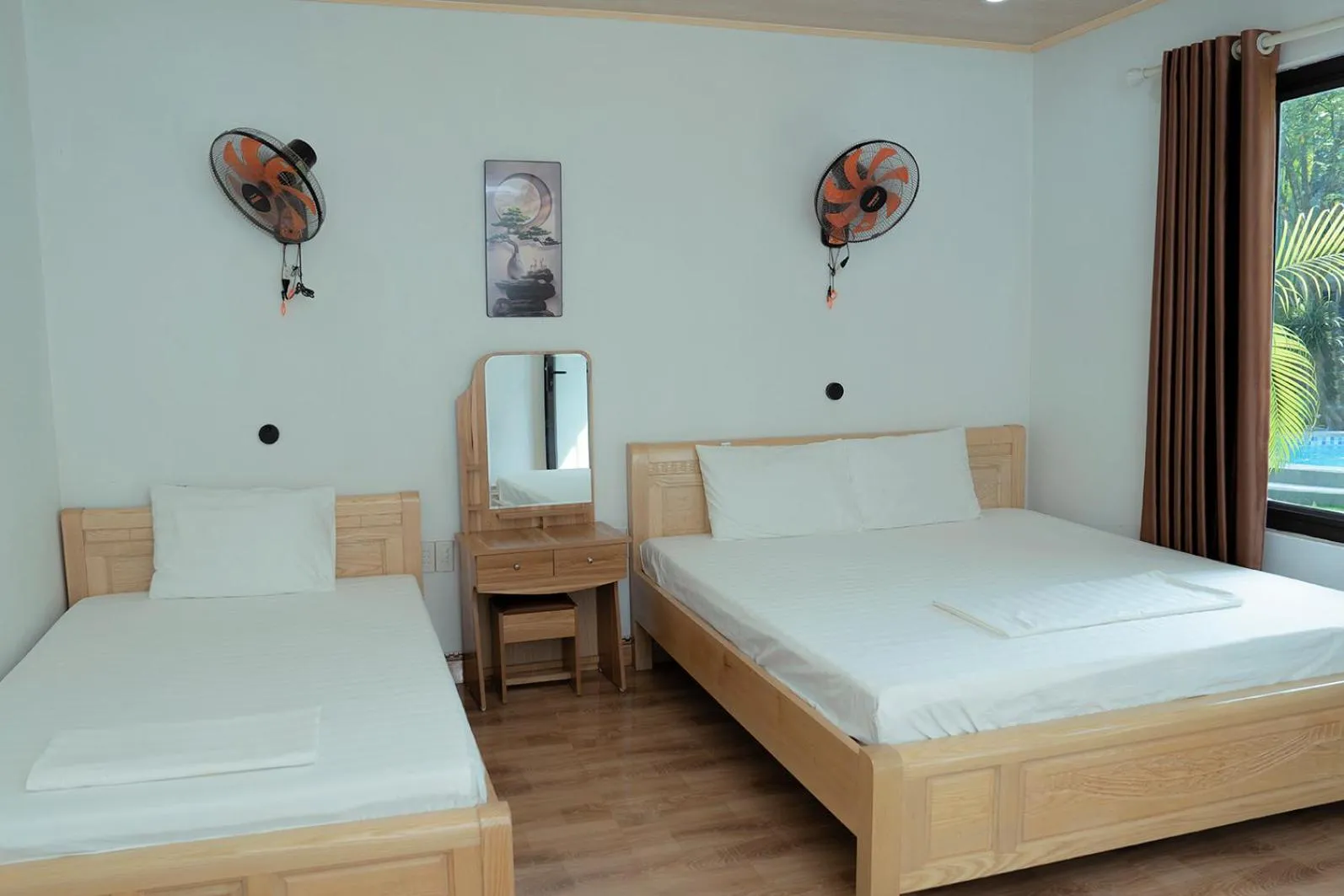 Bed in Tran Chau Garden Home