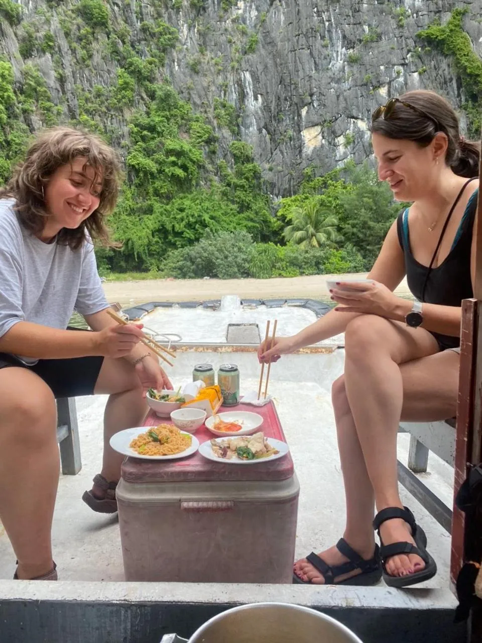 Food and drinks in Tran Chau Garden Home