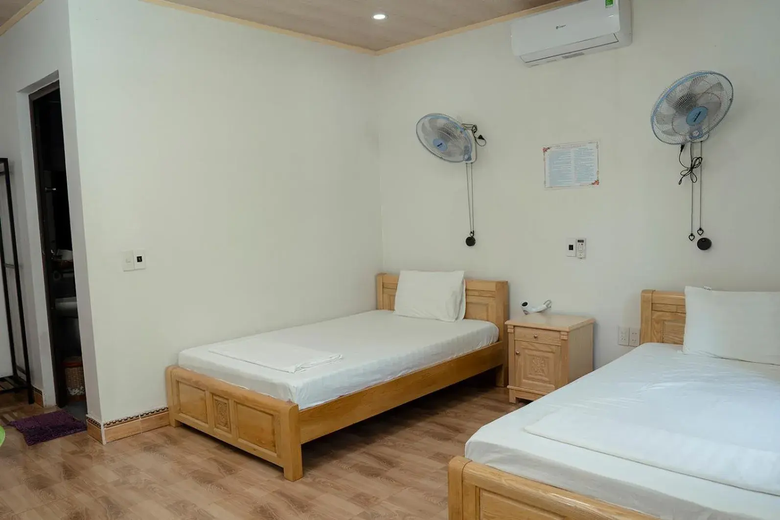 Twin Room with Pool View in Tran Chau Garden Home Twin Room with Pool View in Tran Chau Garden Home