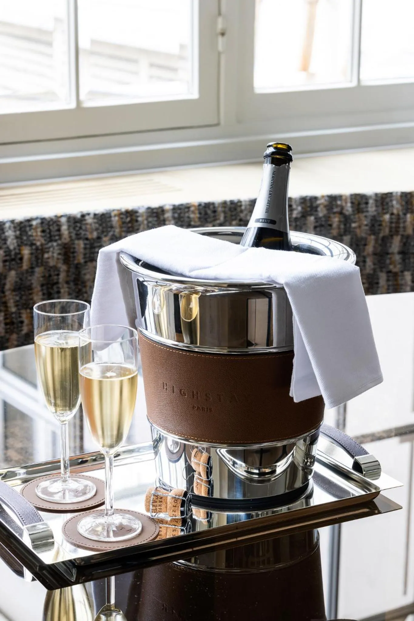 Food and drinks in HIGHSTAY - Luxury Serviced Apartments - Tuileries Garden