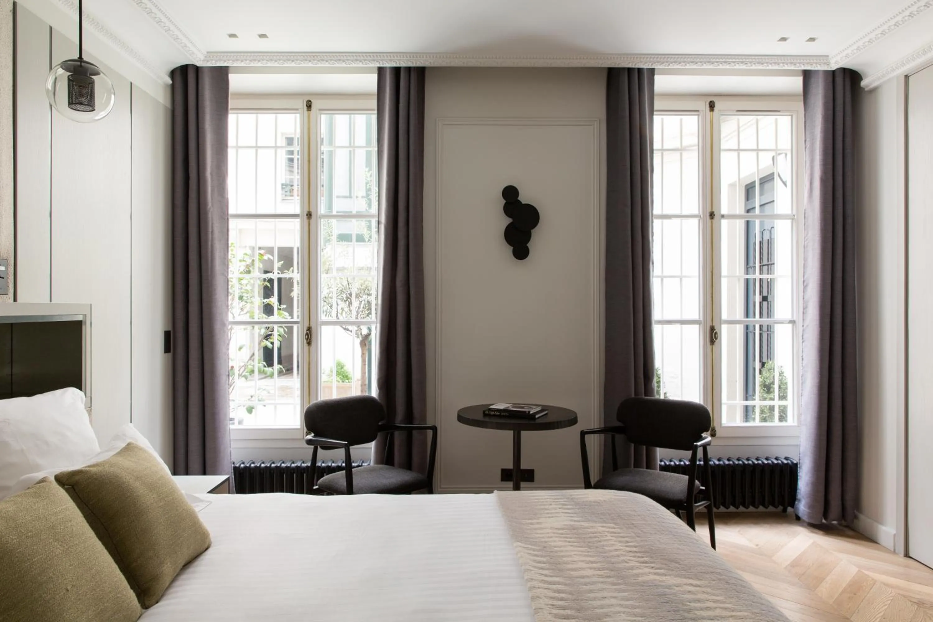 Bedroom, Bed in HIGHSTAY - Luxury Serviced Apartments - Tuileries Garden