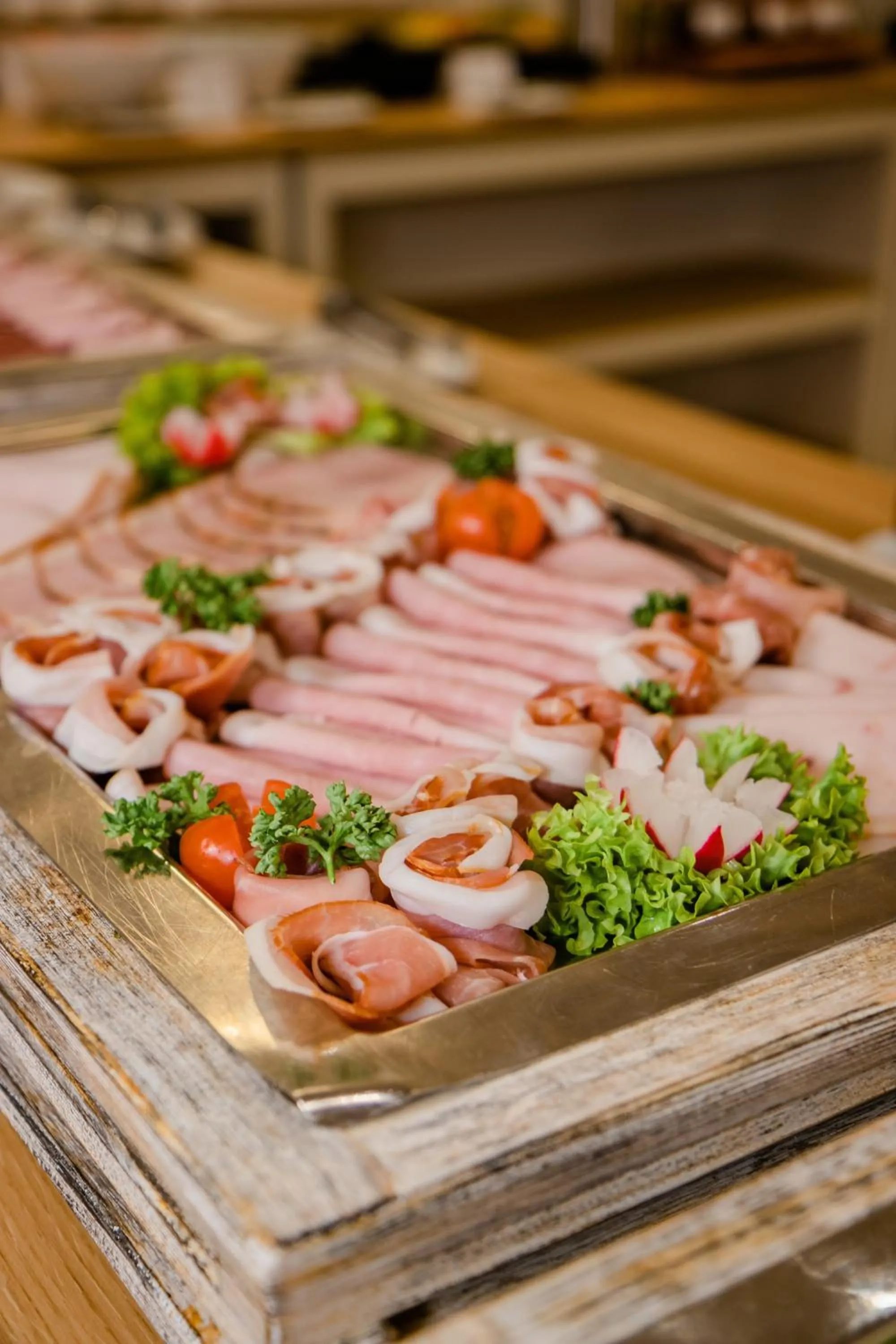 Buffet breakfast in Parkhotel St.Leonhard