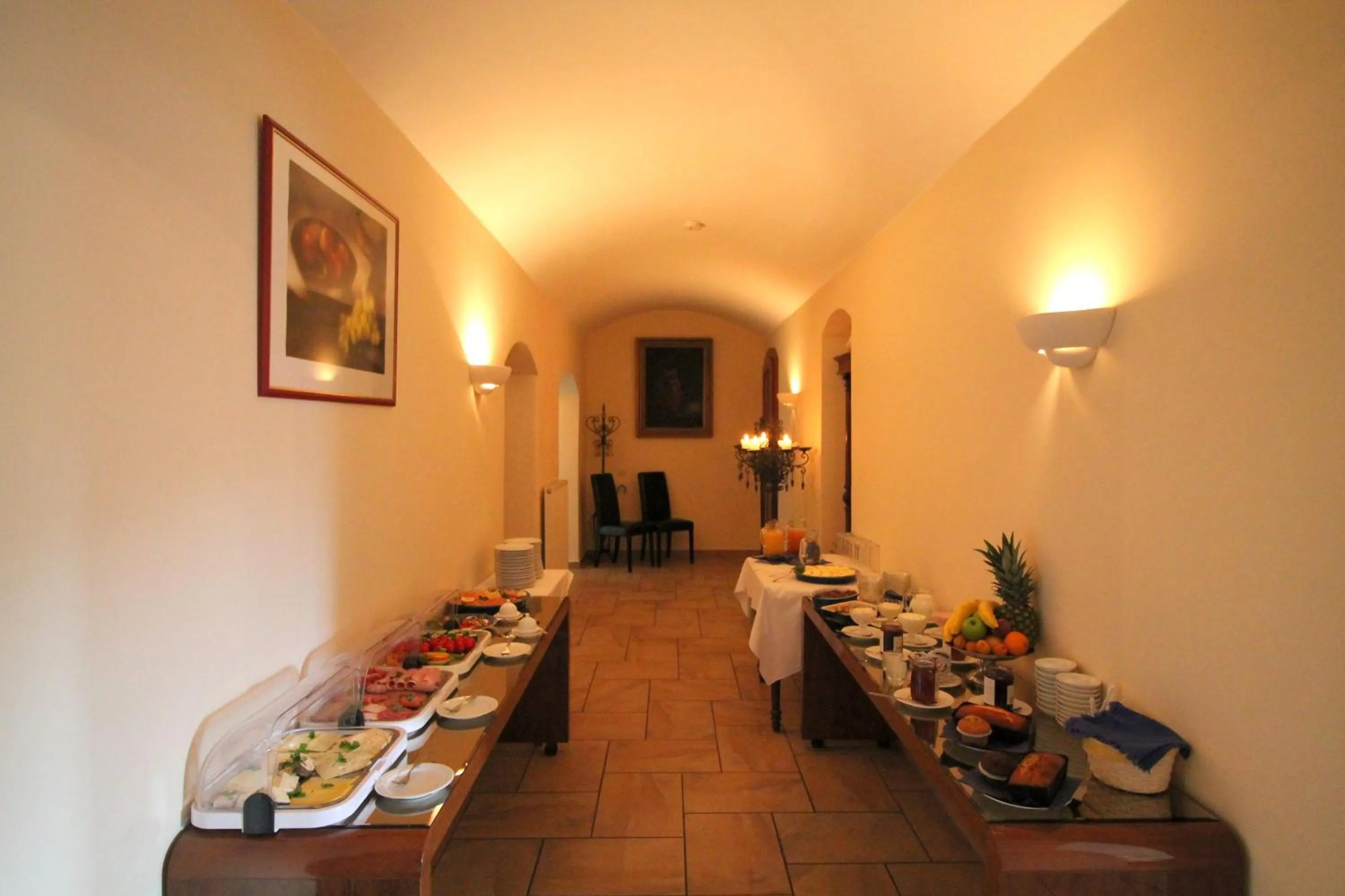 Buffet breakfast in Hotel-Appartement-Villa Ulenburg