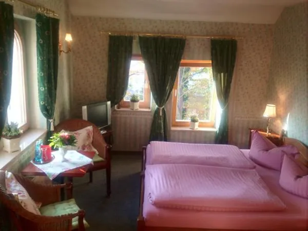 Day, Bed in Hotel Villa Herzog