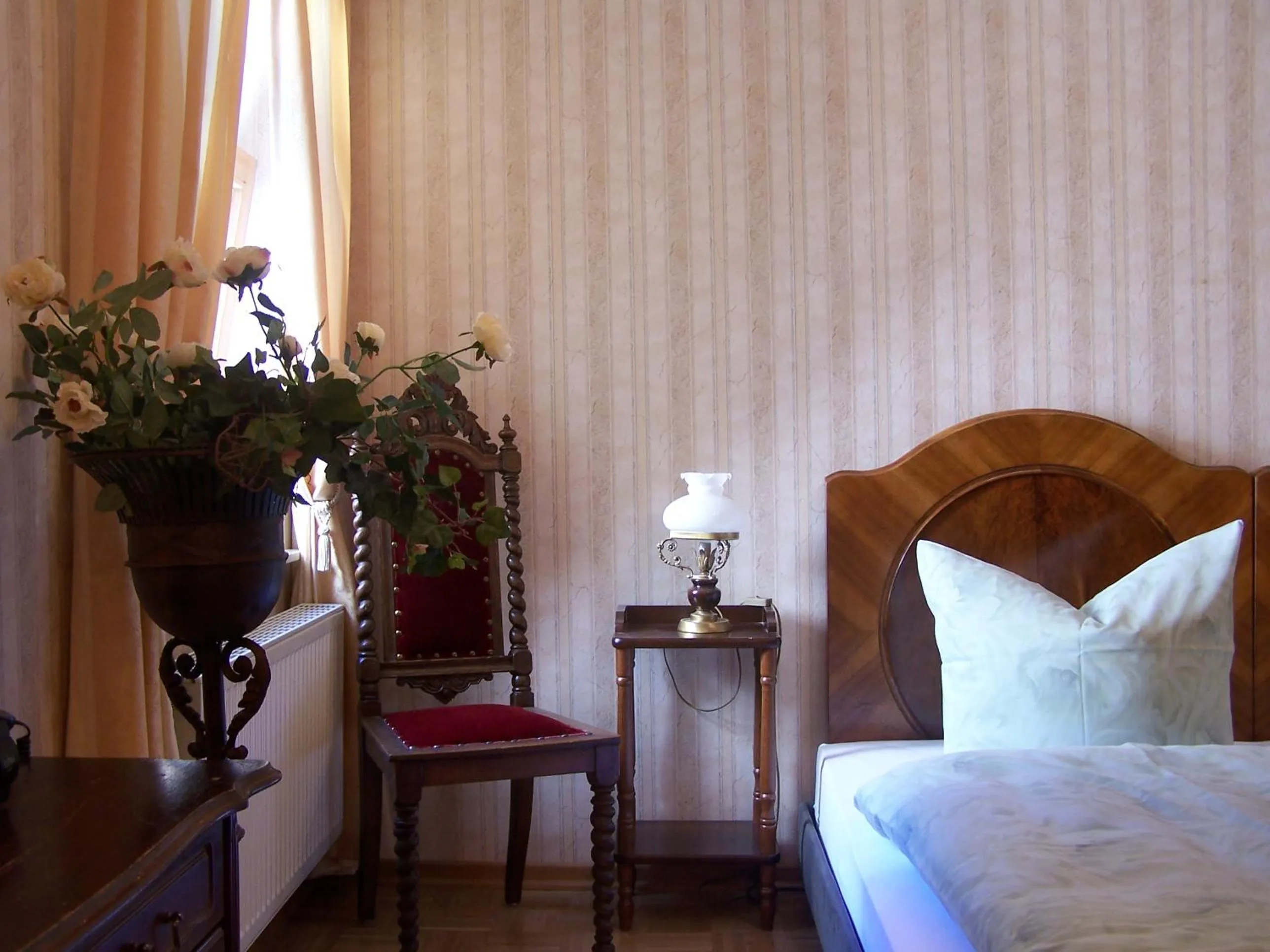 Photo of the whole room, Bed in Hotel Villa Herzog