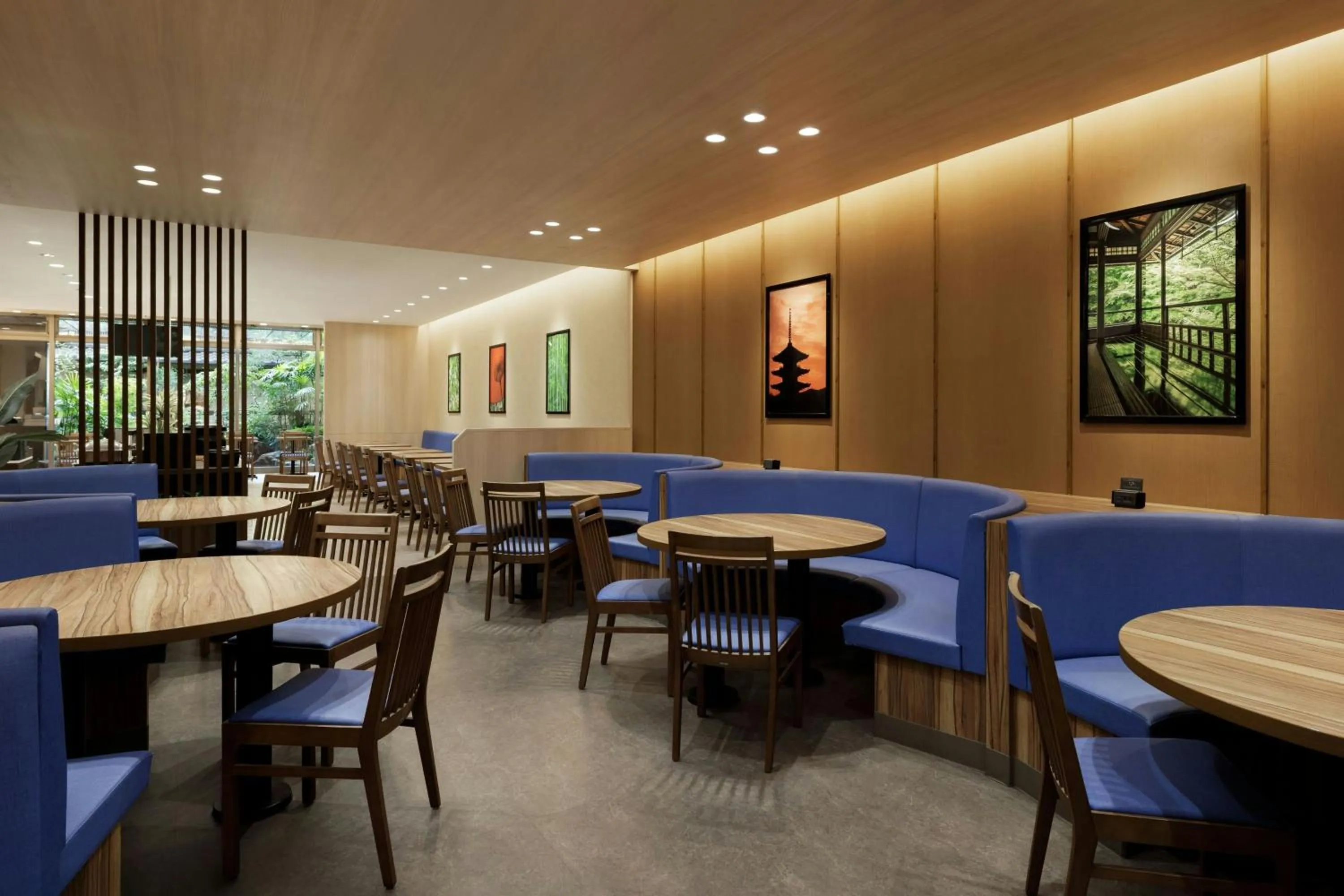 Restaurant/places to eat in Four Points Flex by Sheraton Kyoto Oike