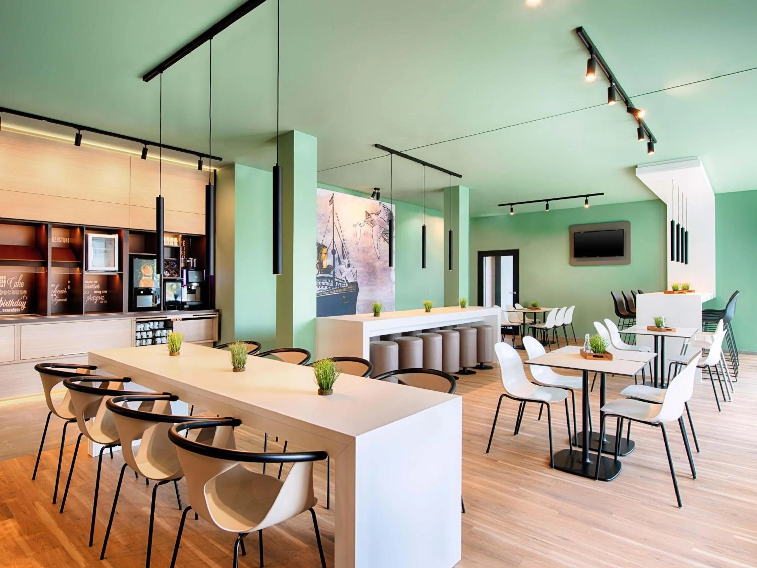 Restaurant/places to eat in B&B Hotel Wilhelmshaven