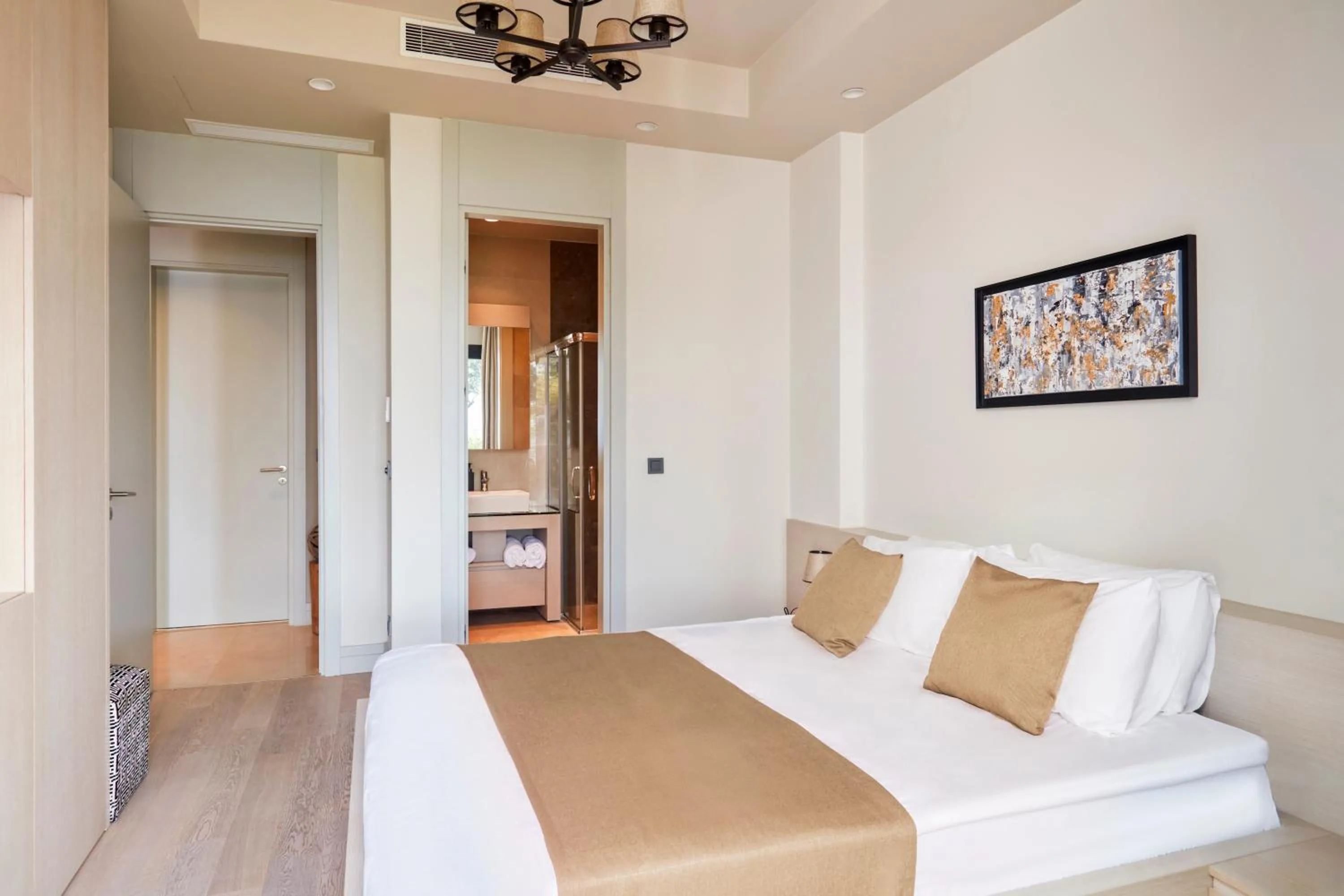 Bed in Root Redrock Yalıkavak