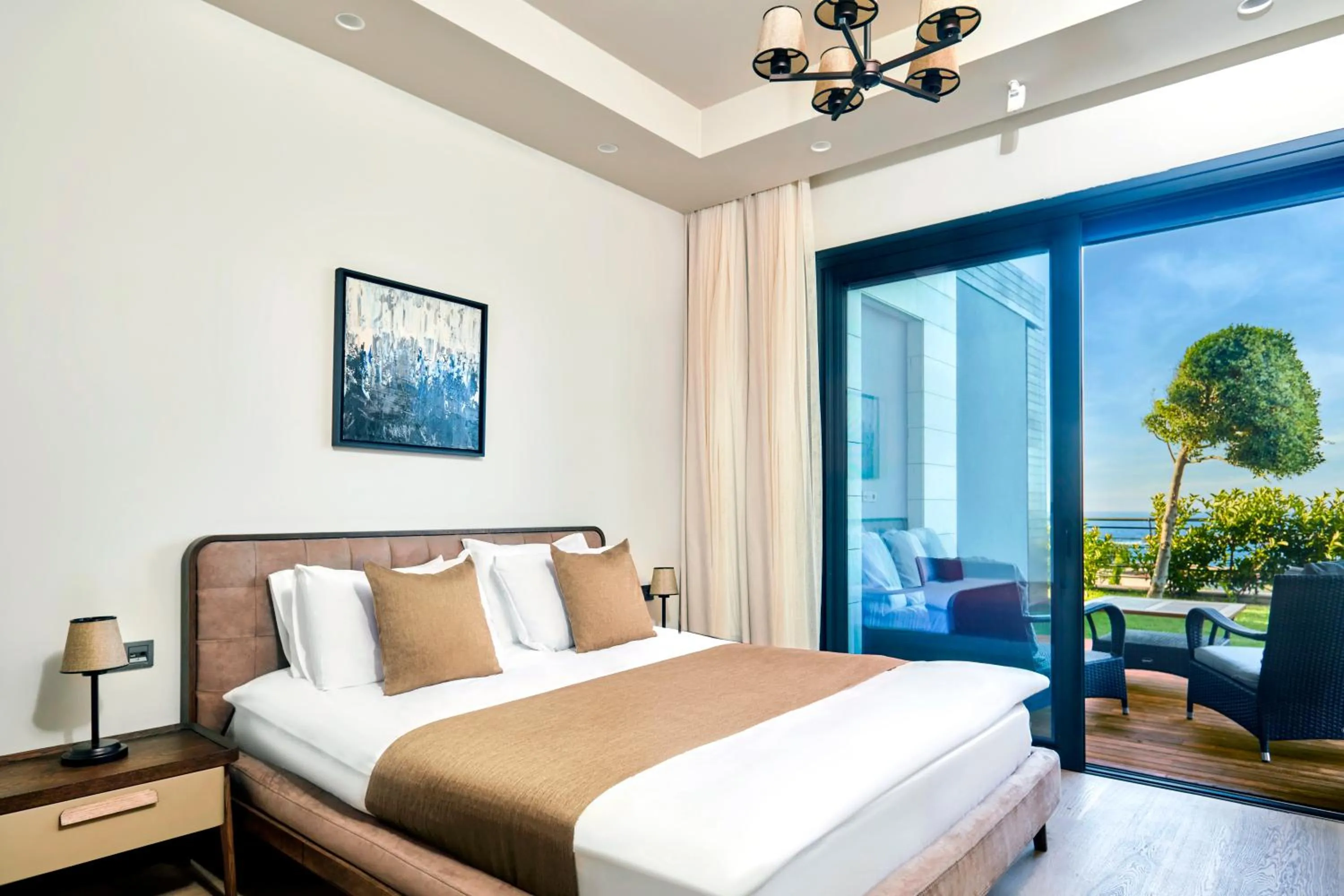 Bed in Root Redrock Yalıkavak