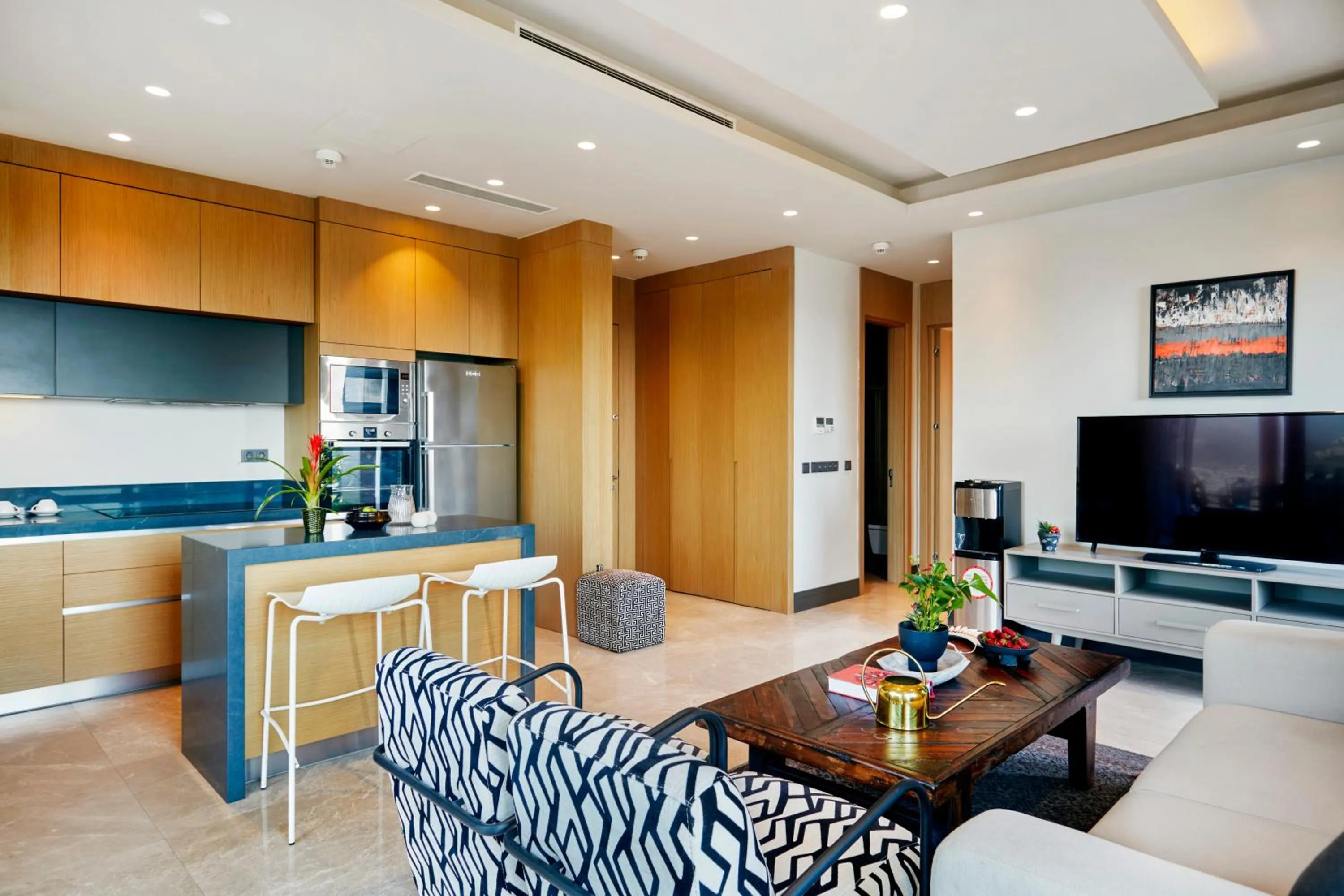 Communal lounge/ TV room in Root Redrock Yalıkavak