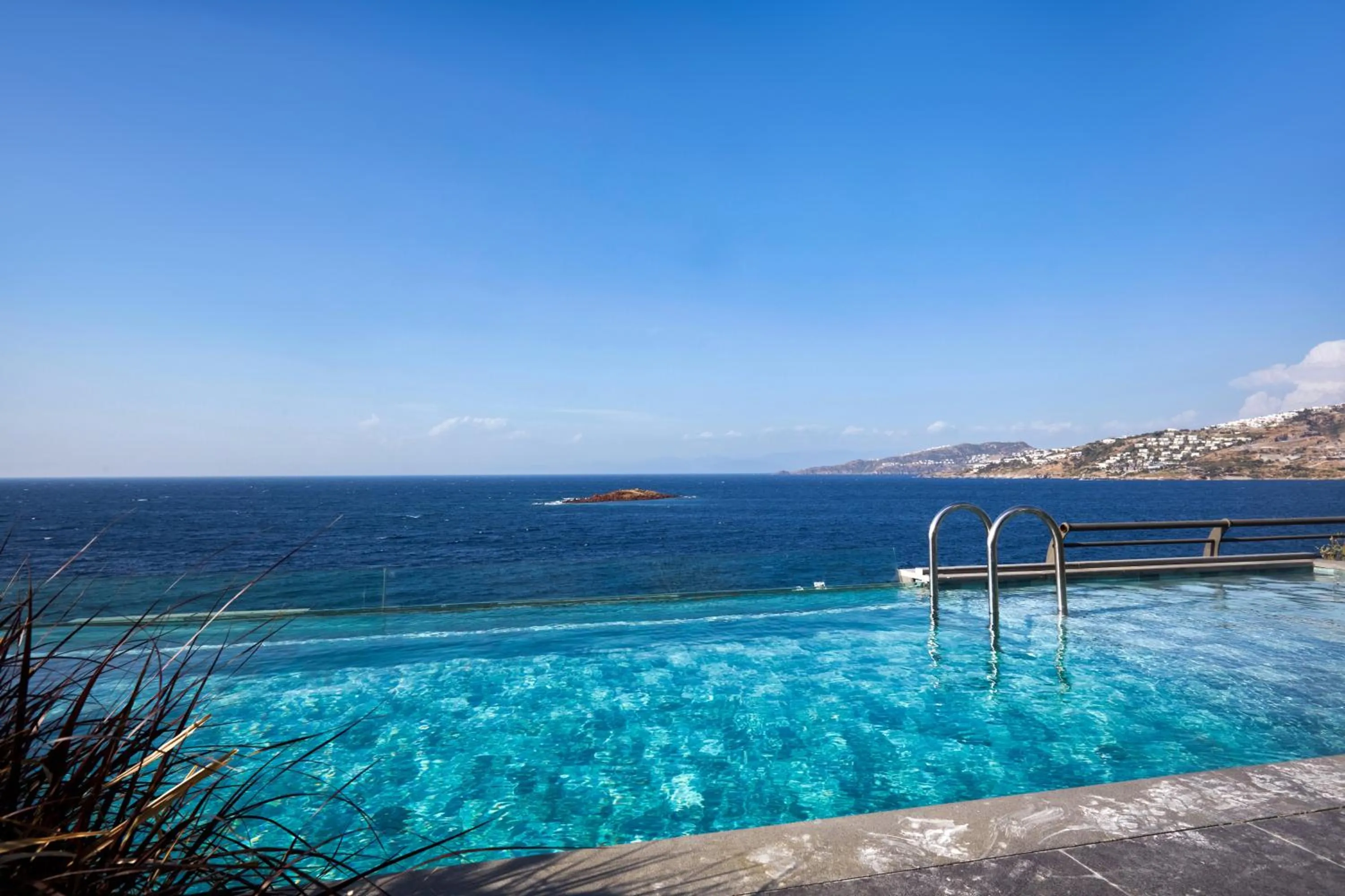 Pool view in Root Redrock Yalıkavak