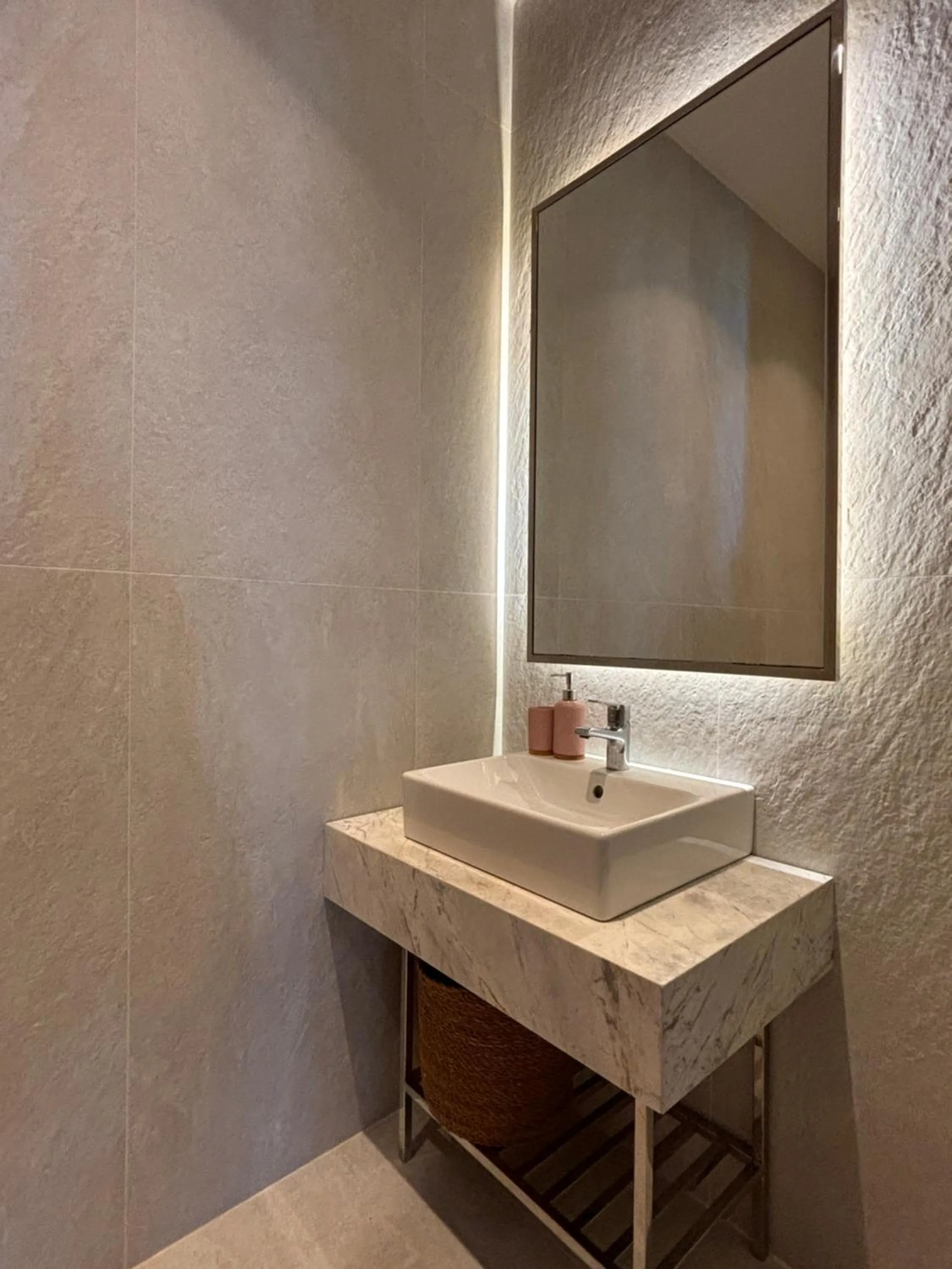 Toilet in Root Redrock Yalıkavak