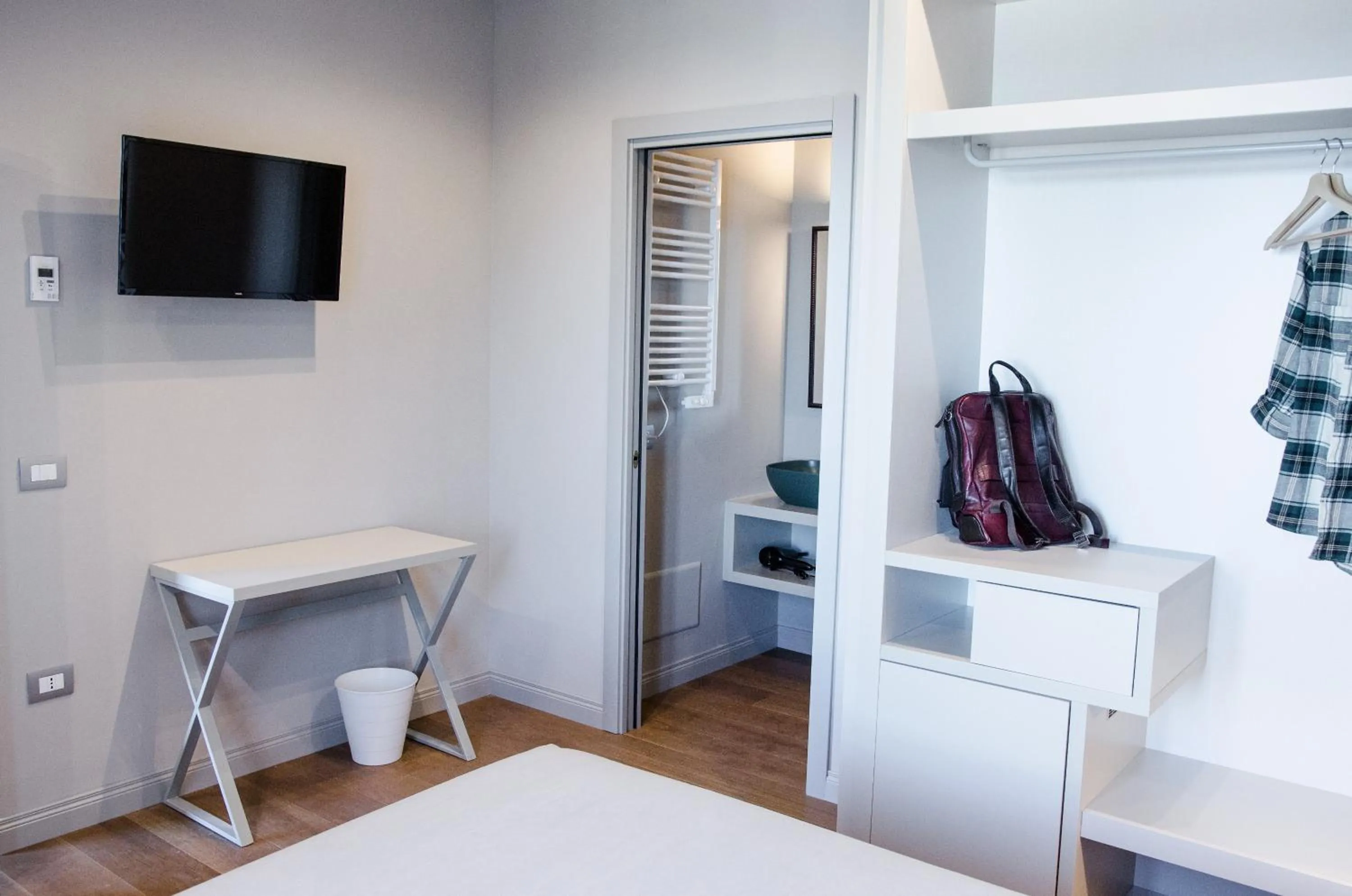 TV and multimedia, Bed in Diecidodici BoutiqueRooms