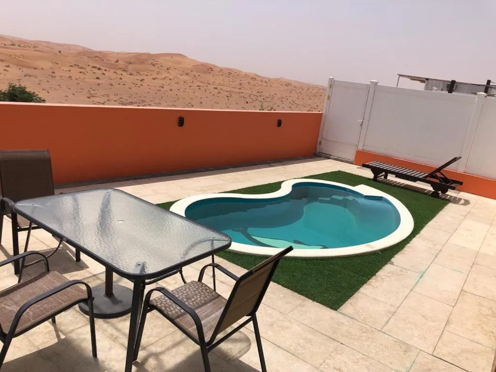 Desert Inn Resort and Camp