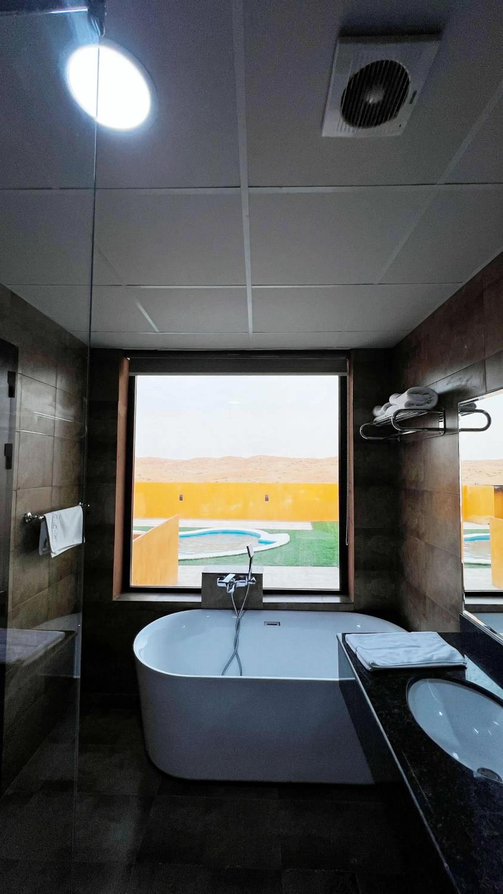 Desert Inn Resort and Camp