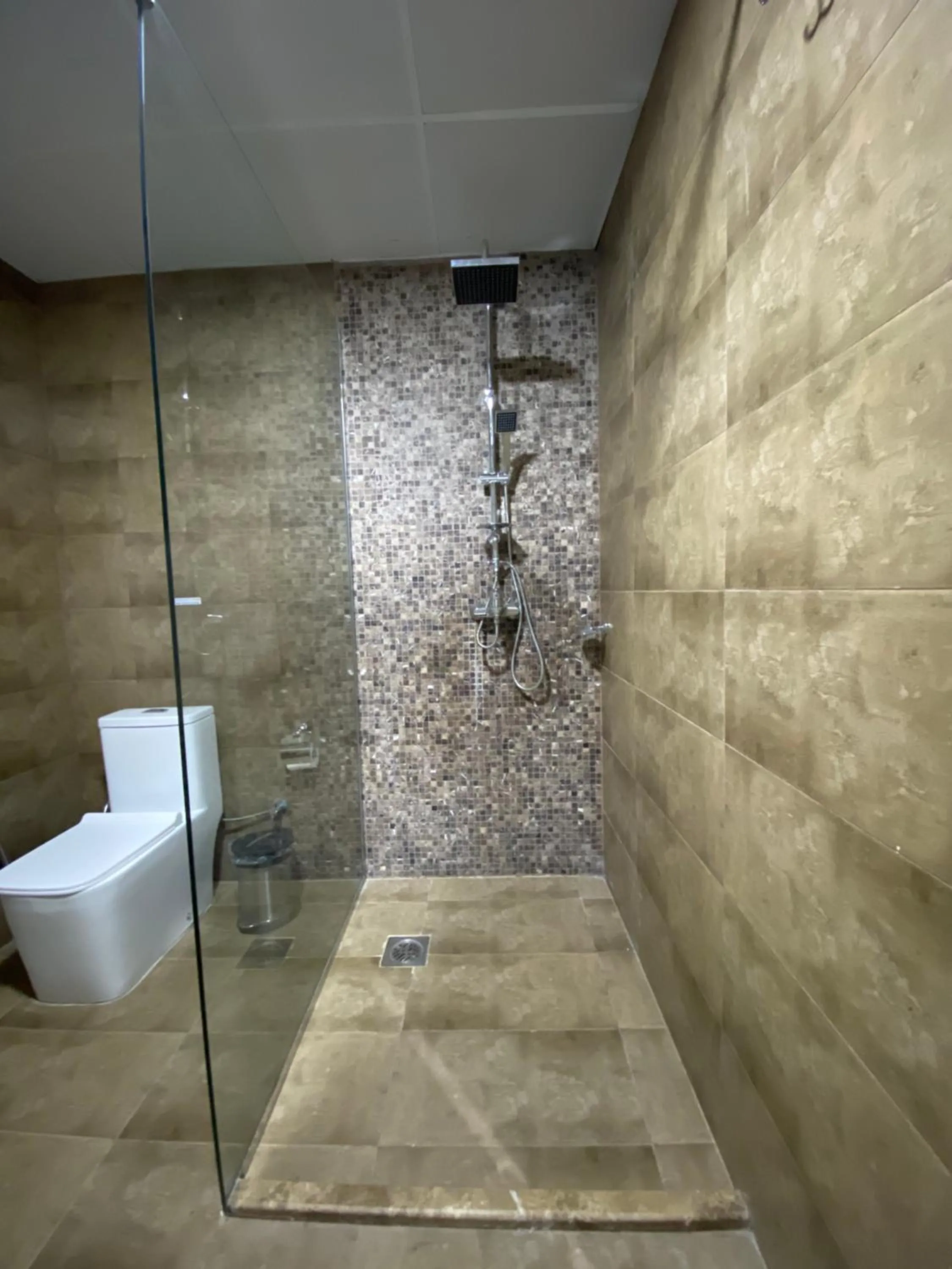 Desert Inn Resort and Camp