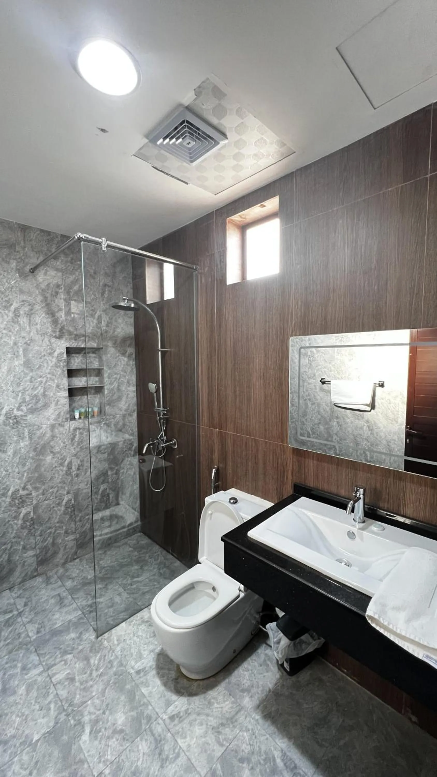 Desert Inn Resort and Camp