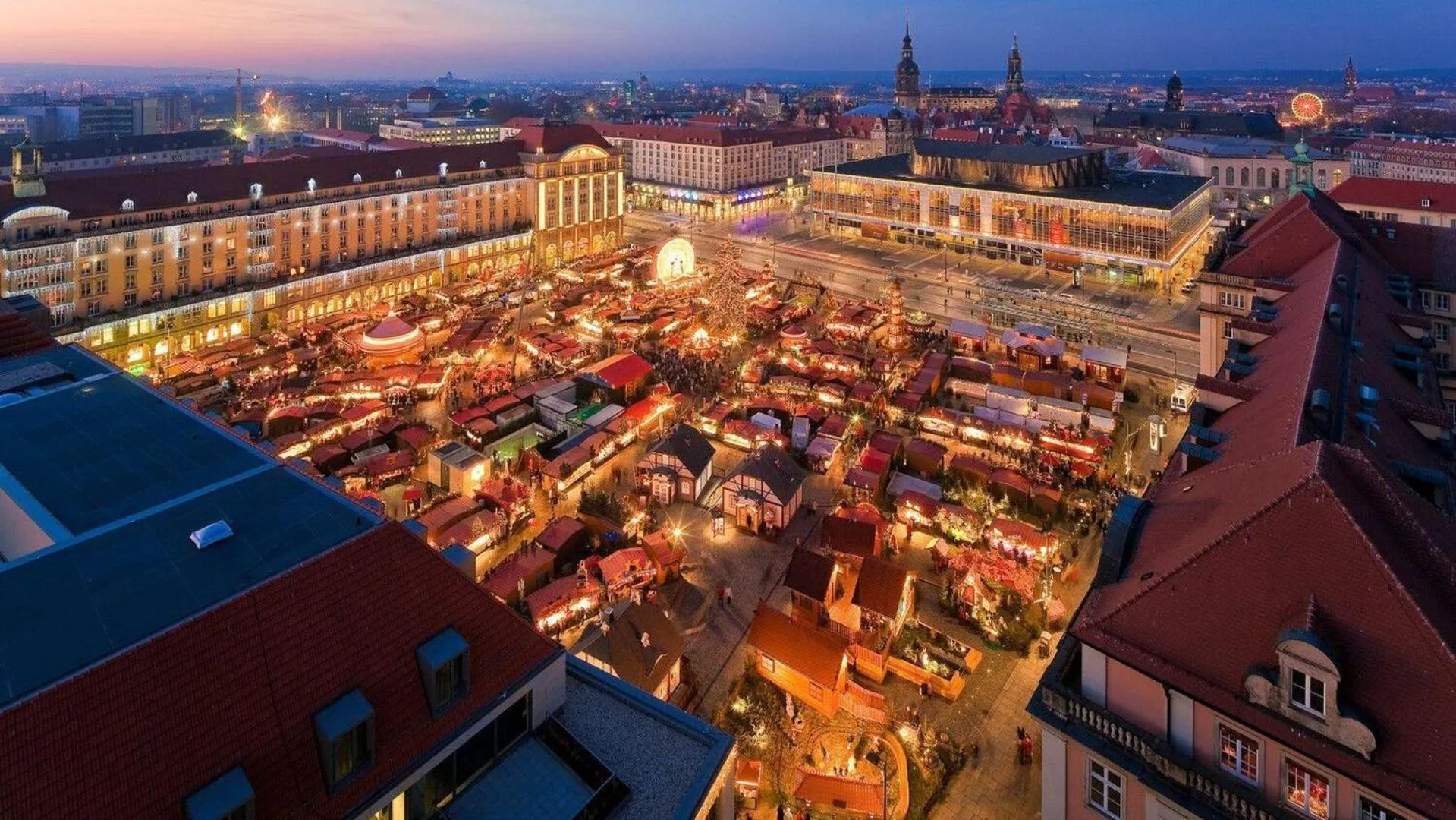 City view in Hotel Villa Noel am Hauptbahnhof
