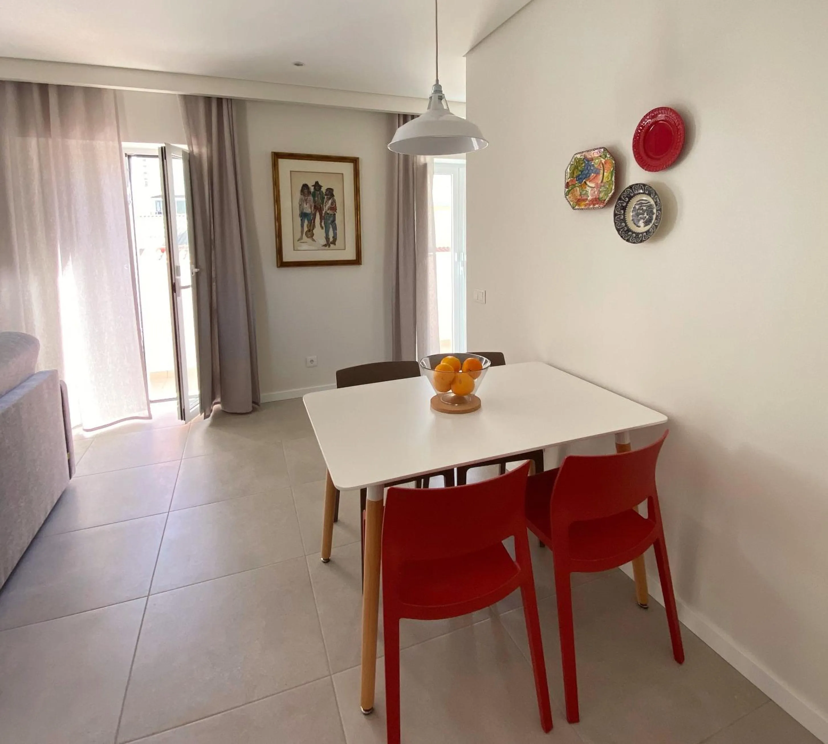 Seating area in Cardeal Suites & Apartments