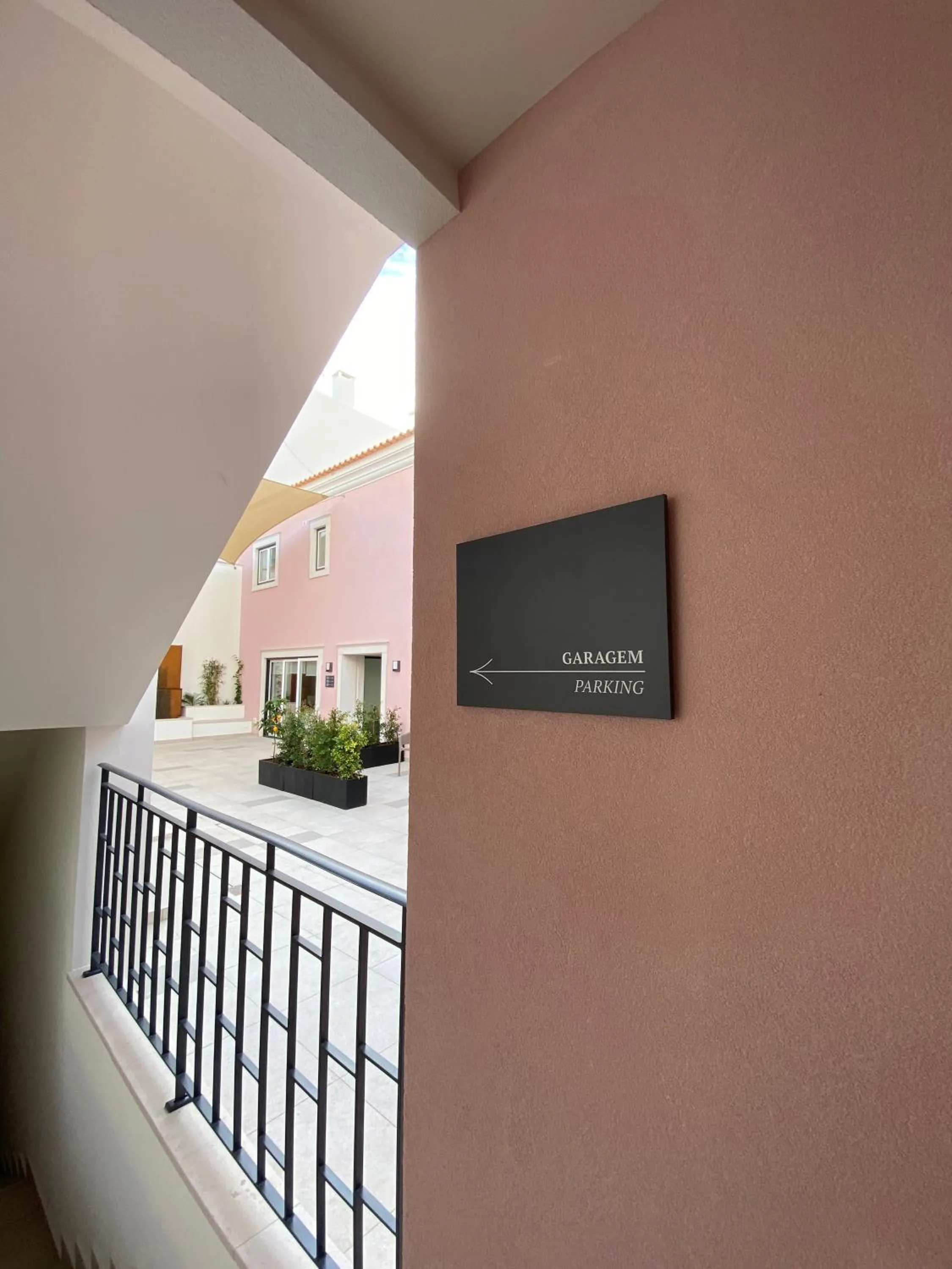 Property building in Cardeal Suites & Apartments