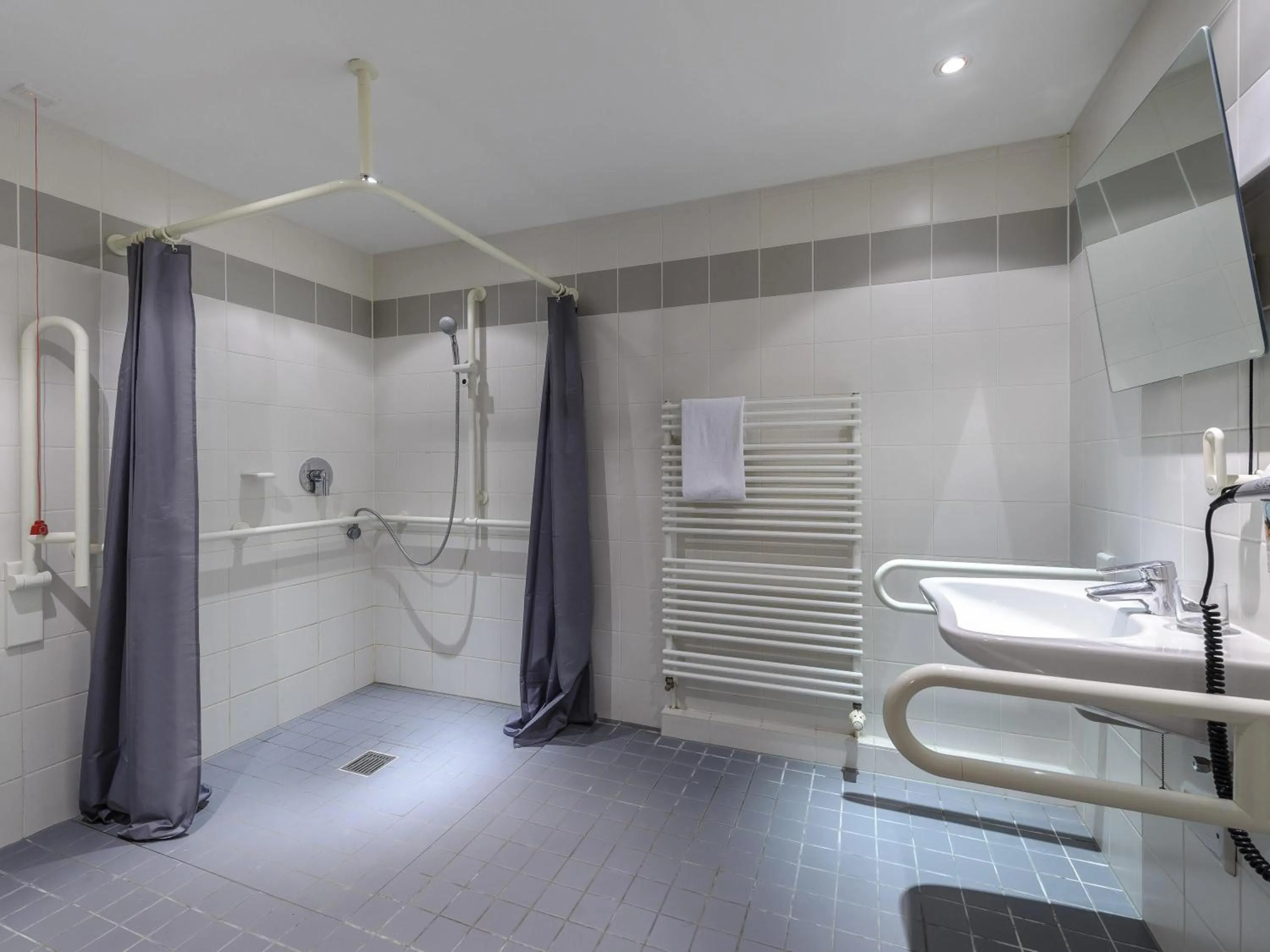 Bedroom in ibis Hotel München Messe