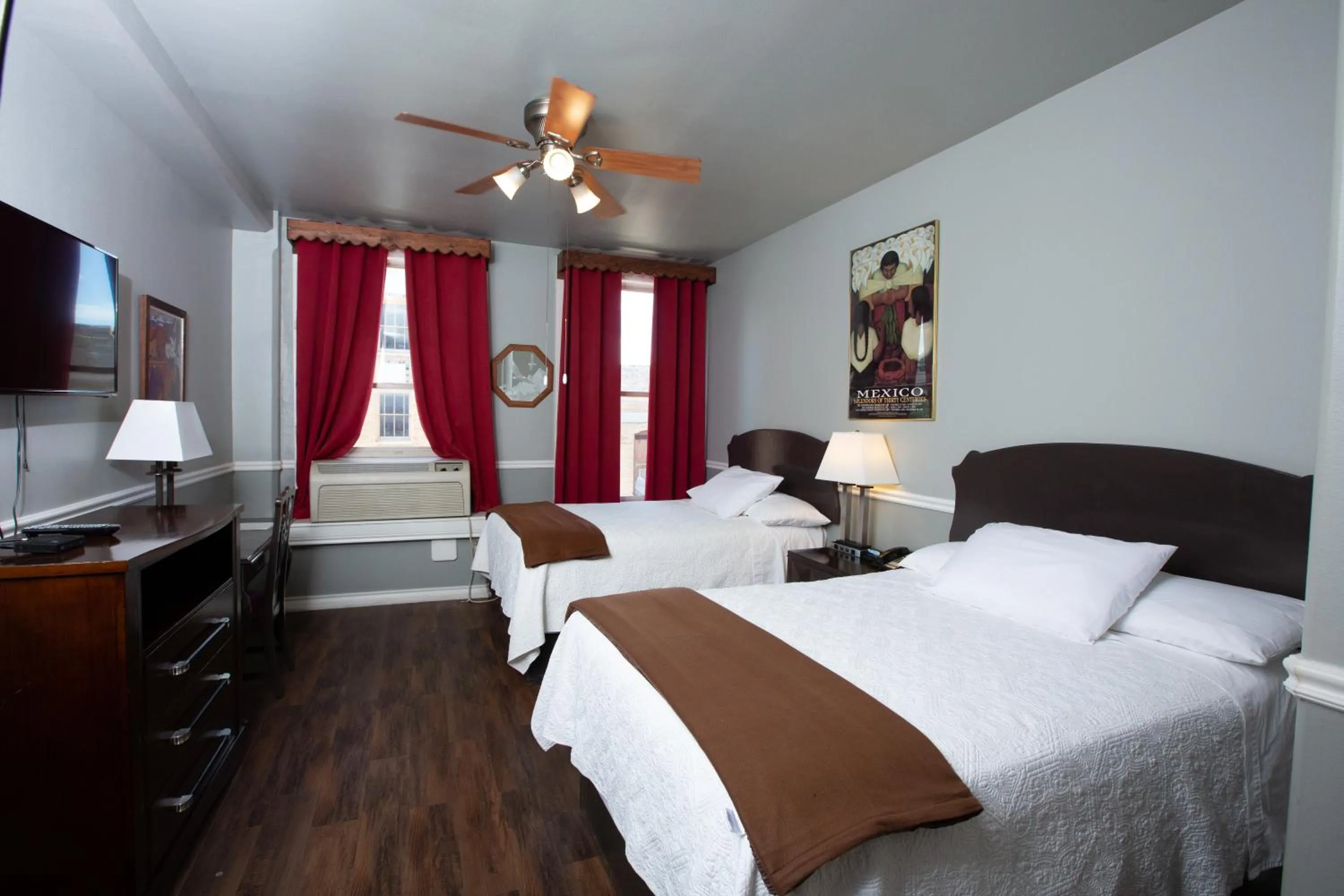 Bed in The Rialto Hotel