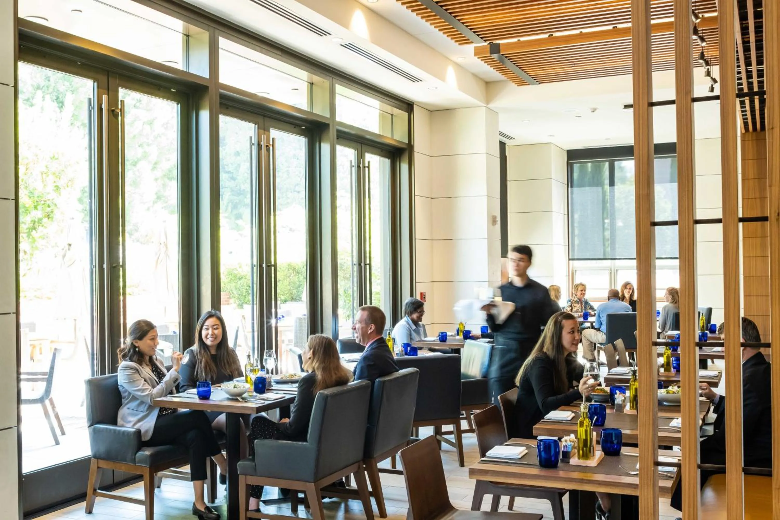 Restaurant/places to eat in Luskin Hotel