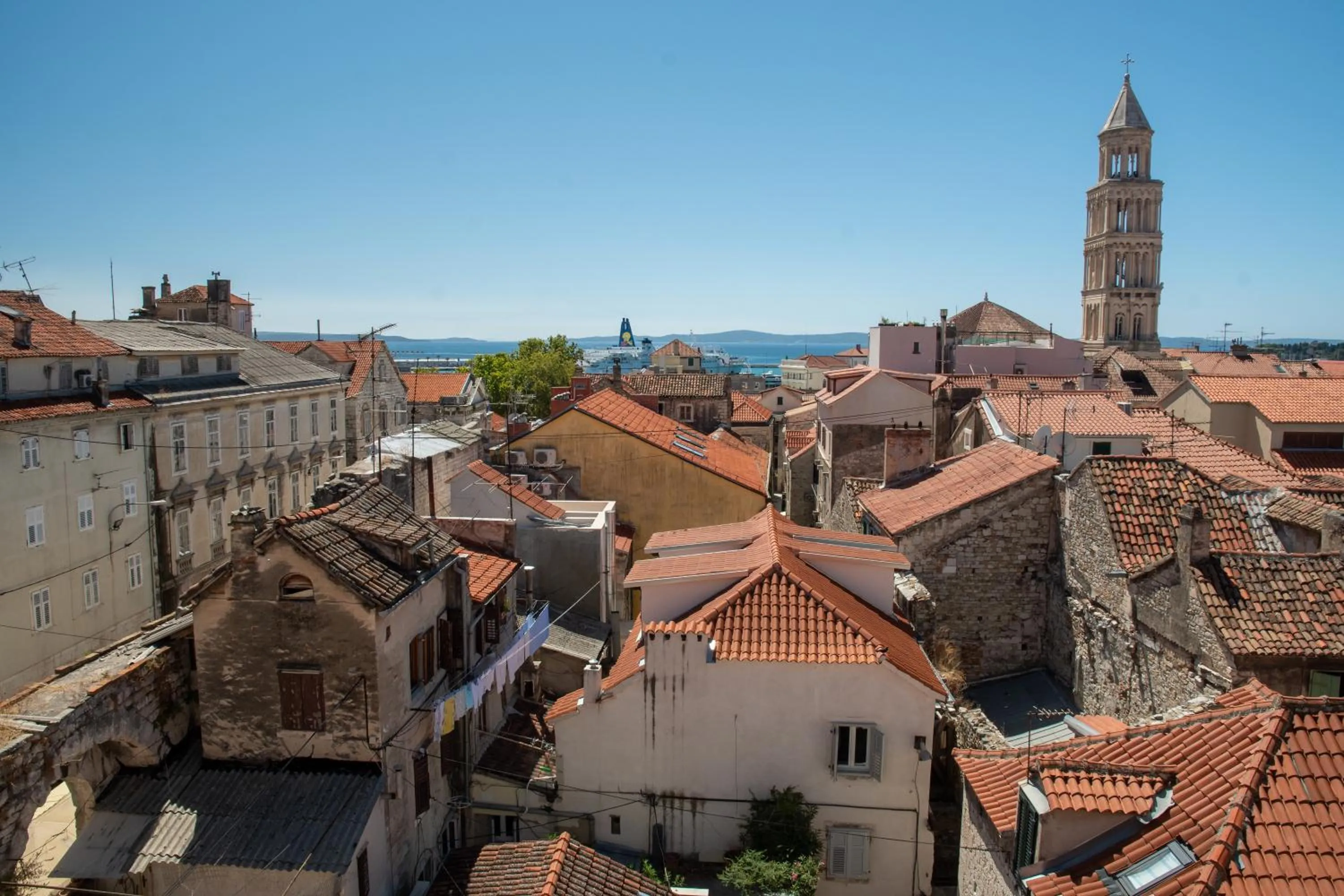 City view in Oblivion Luxury Rooms