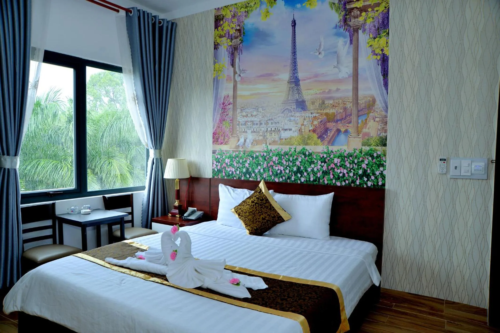 Bed in Buon Ma Thuot Hotel