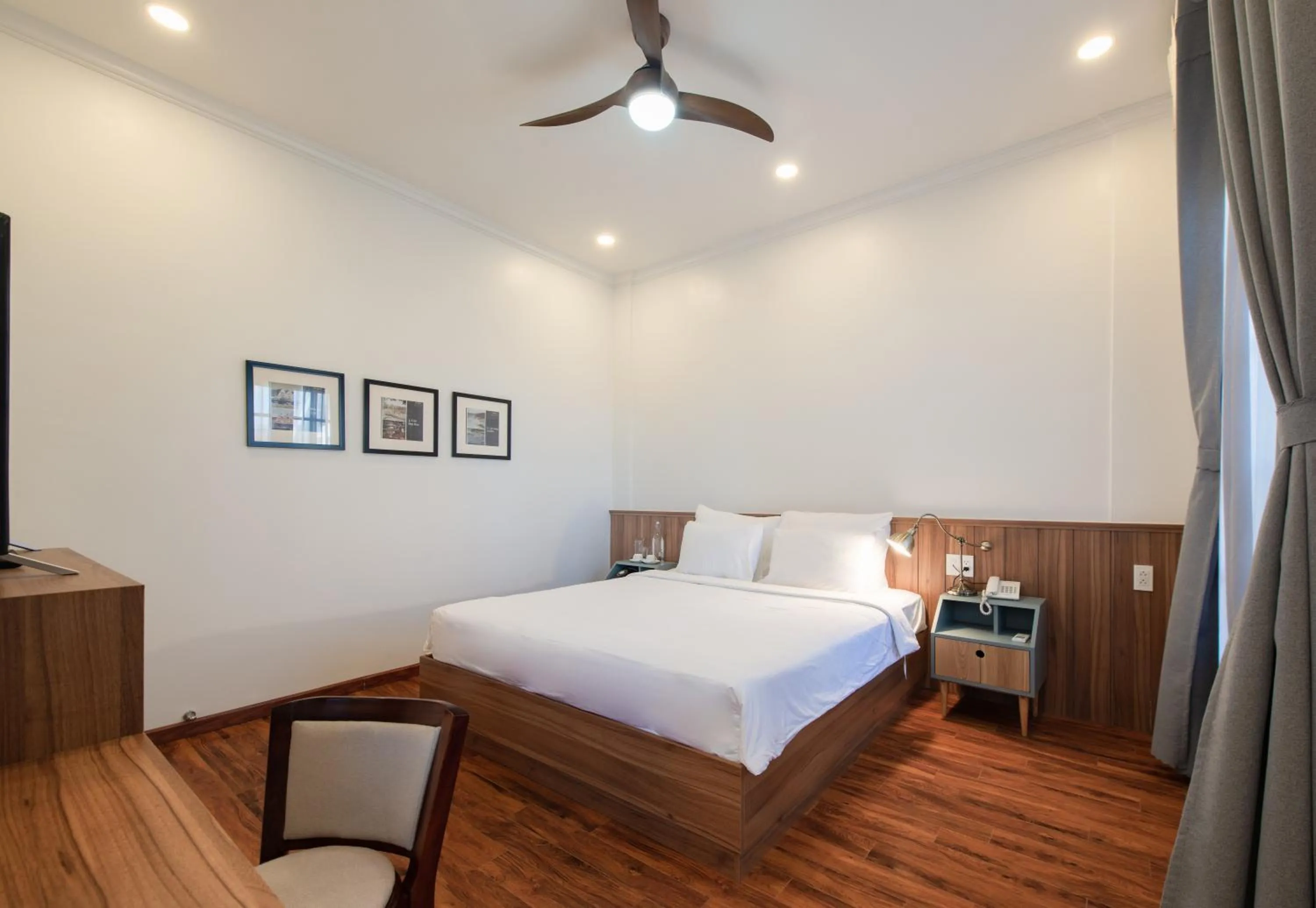 Bed in Le Soleil Boutique Hotel