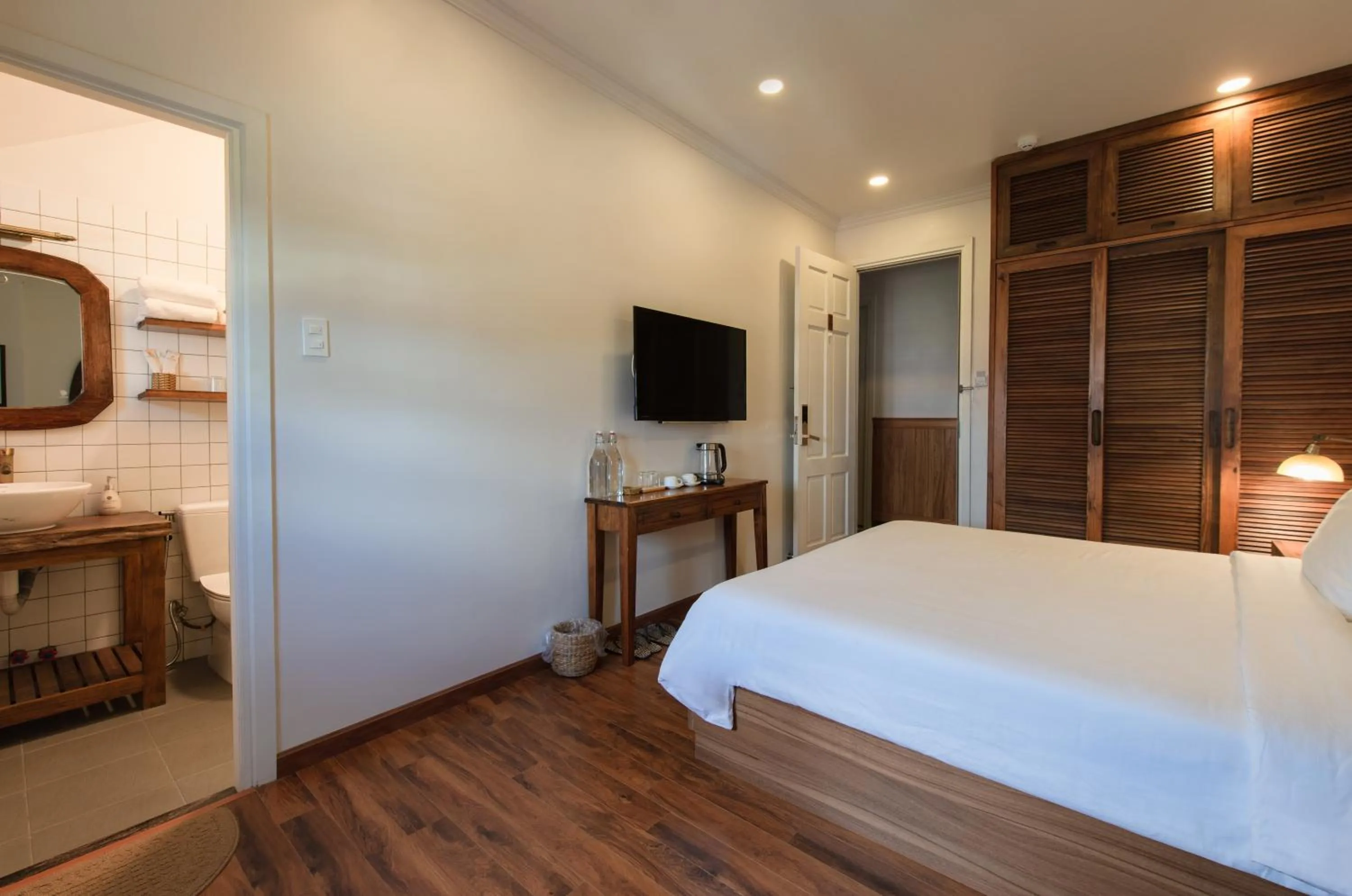 Bed in Le Soleil Boutique Hotel