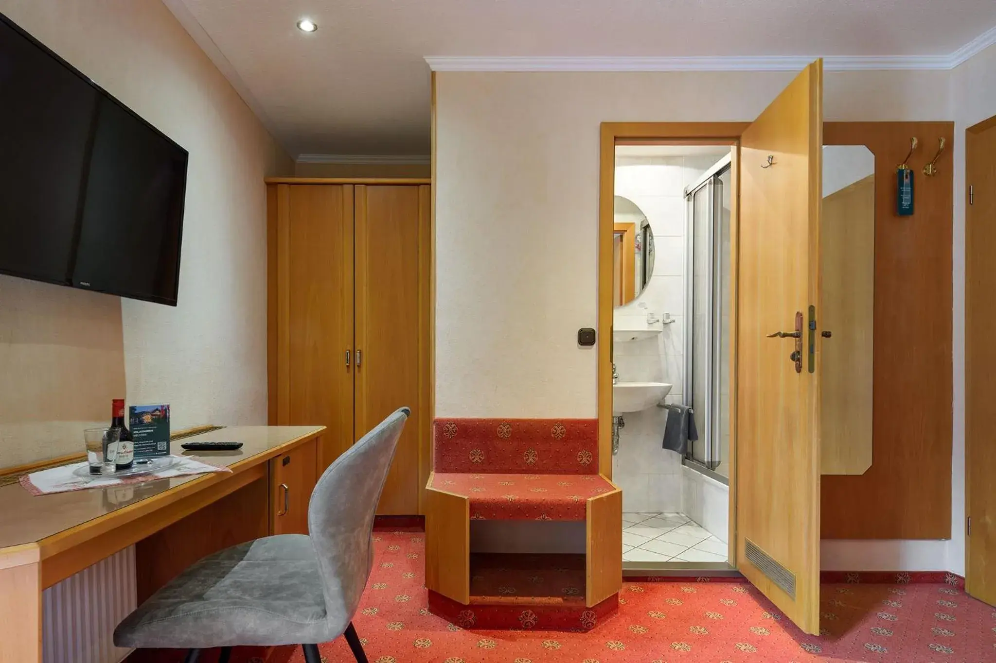 King Room with Balcony in Hotel Ladenmühle King Room with Balcony in Hotel Ladenmühle