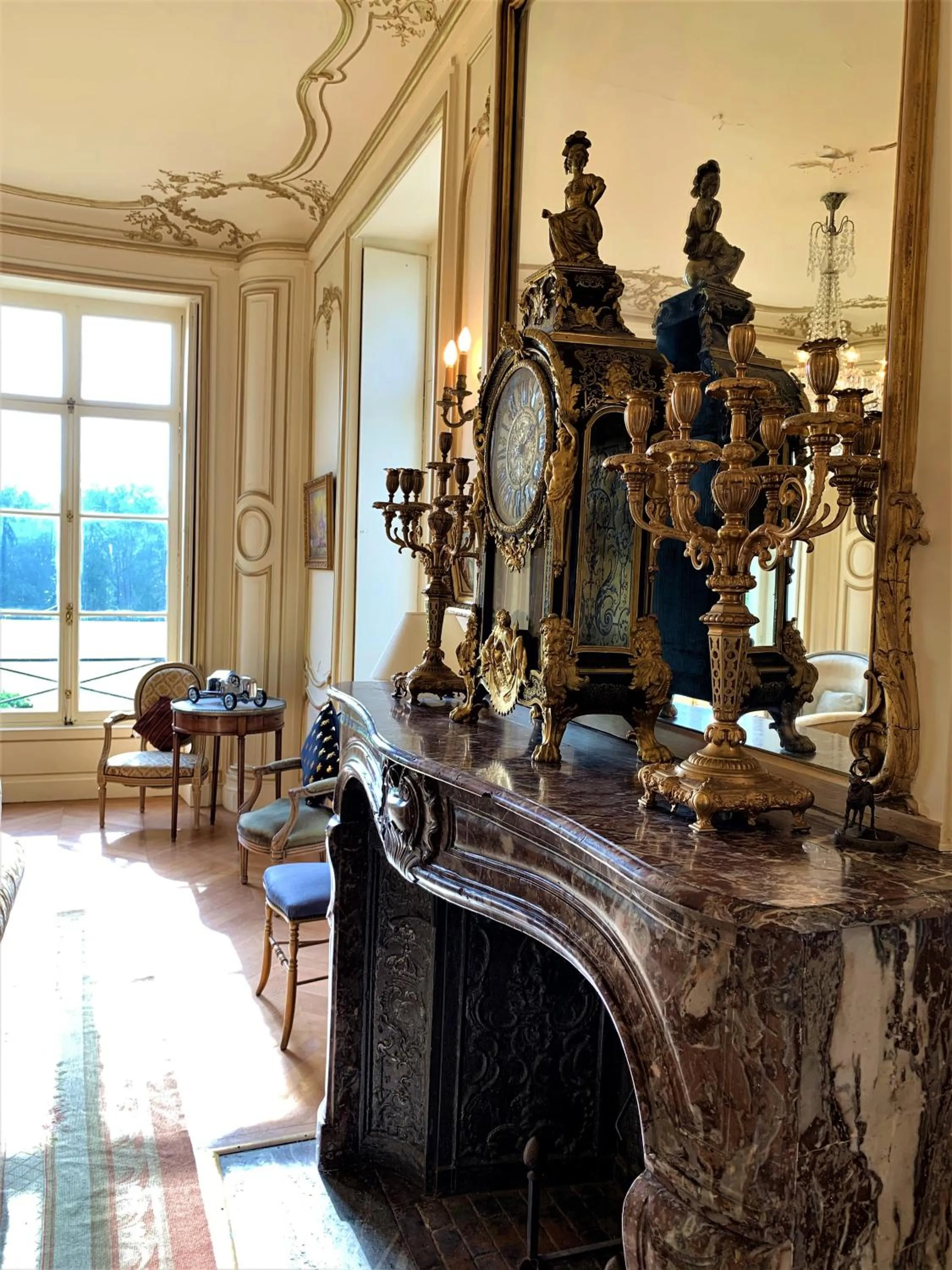 Living room in Château du Boulay Morin