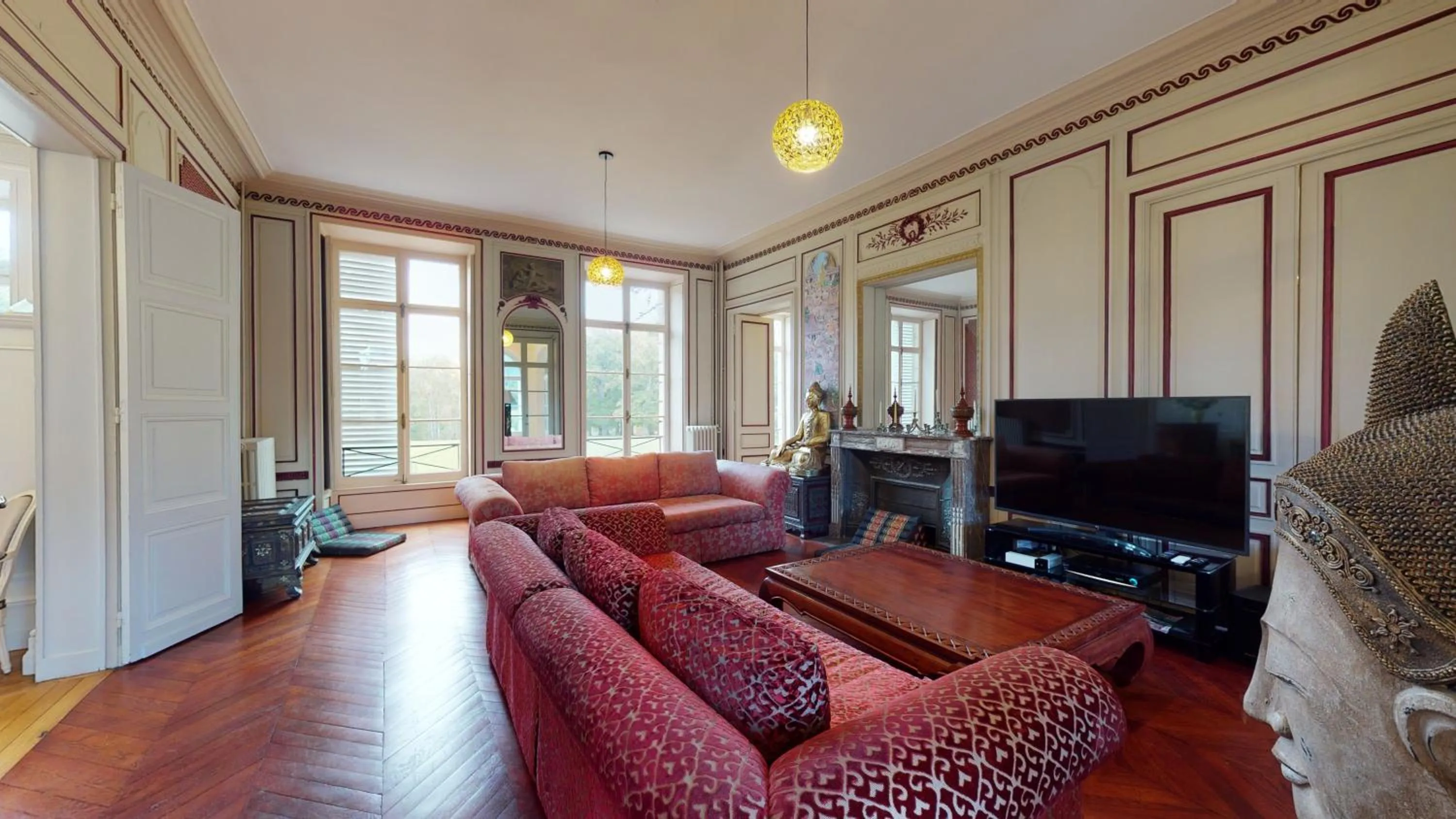 Communal lounge/ TV room in Château du Boulay Morin