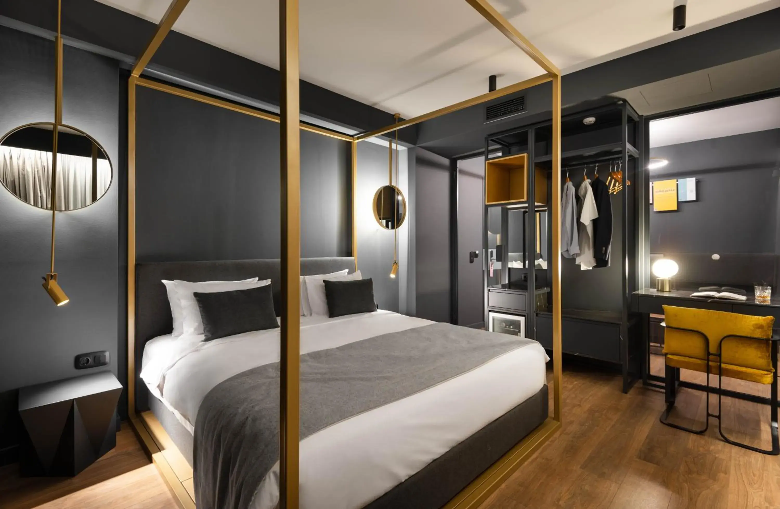 Deluxe Suite in Colors Hotel Athens Deluxe Suite in Colors Hotel Athens