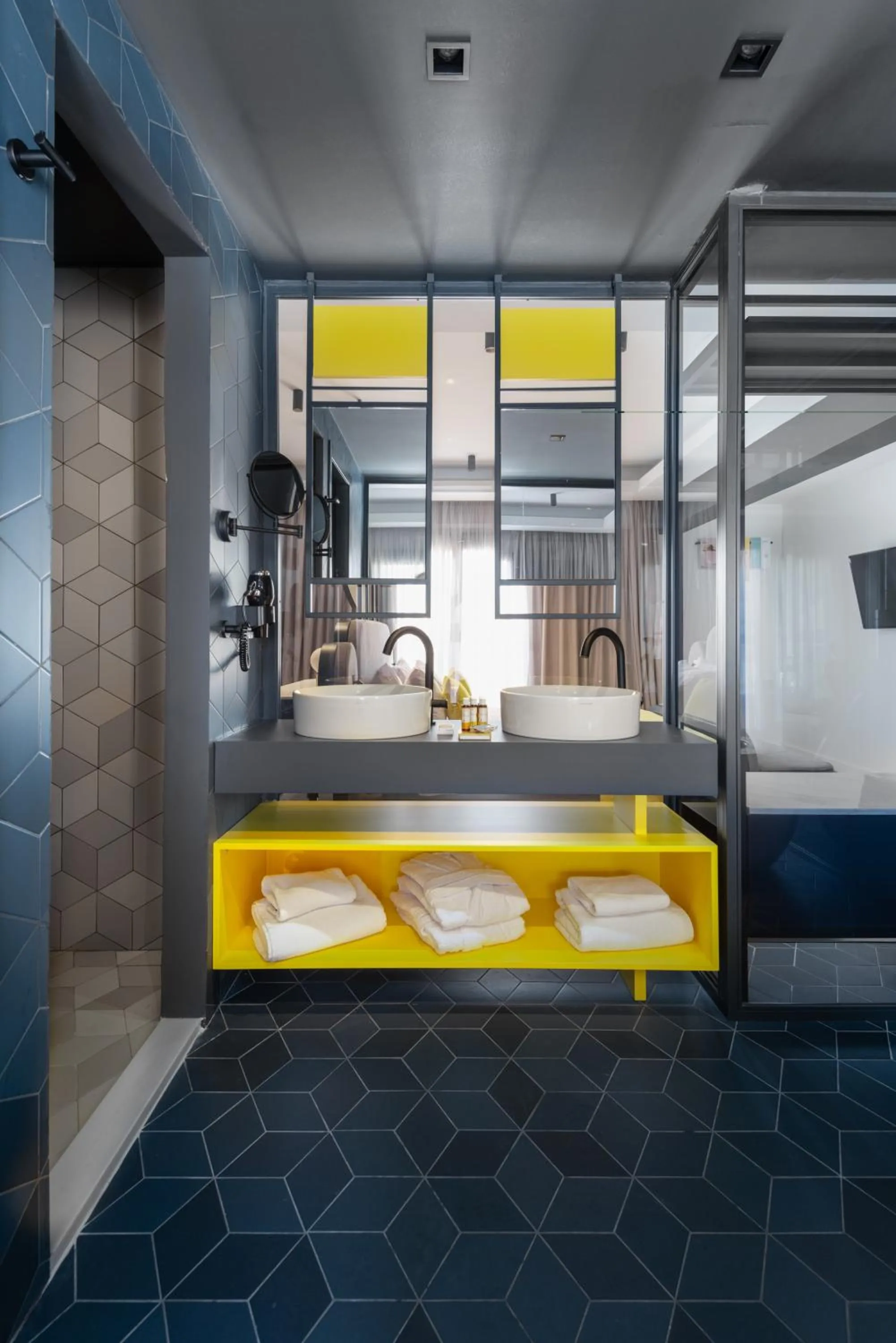 Bathroom, Bed in Colors Hotel Athens