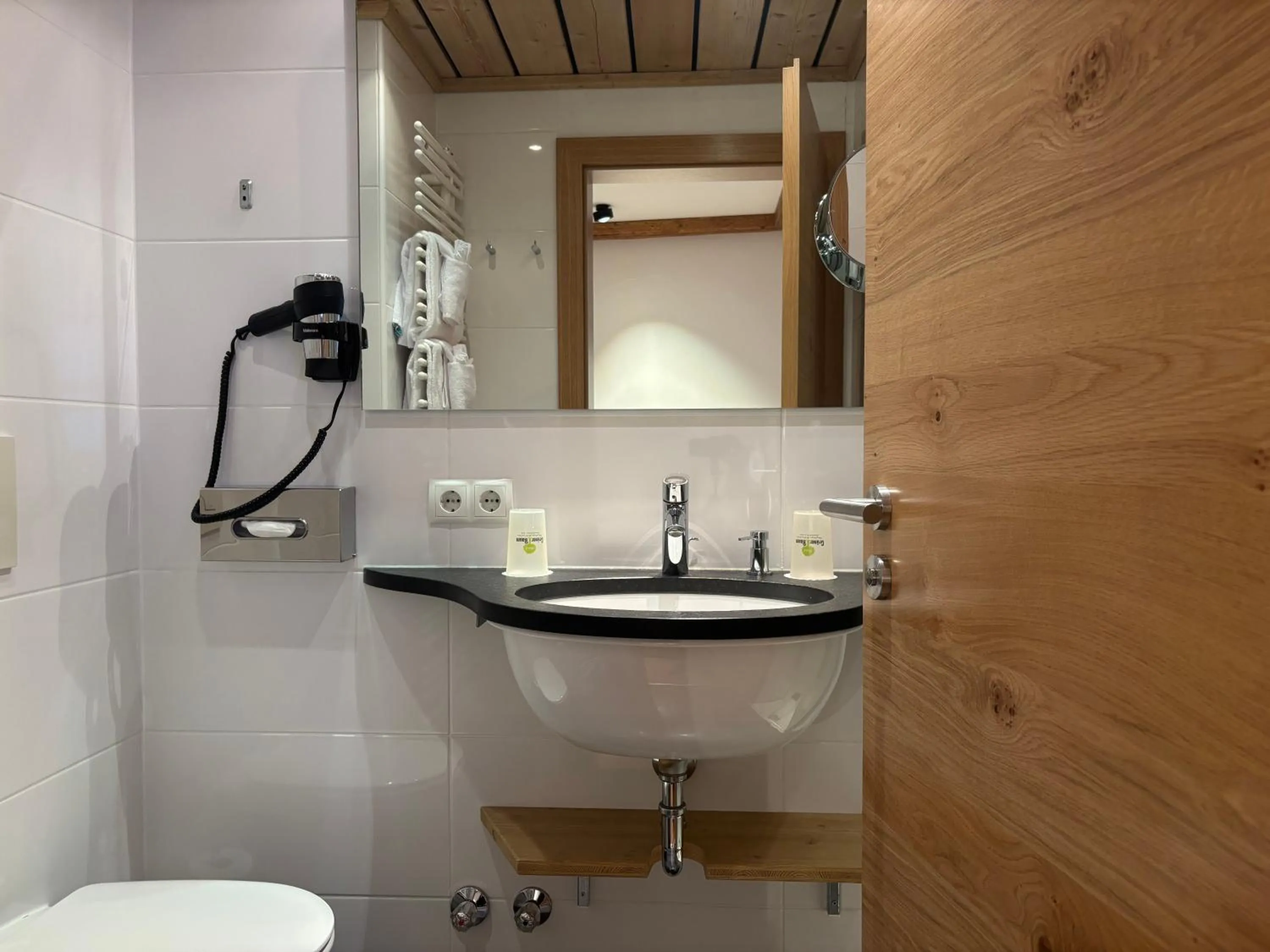 Bathroom in Hotel Grüner Baum